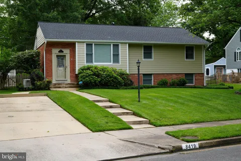8419 Crowley Place, Alexandria, VA MLS: VAFX2241920