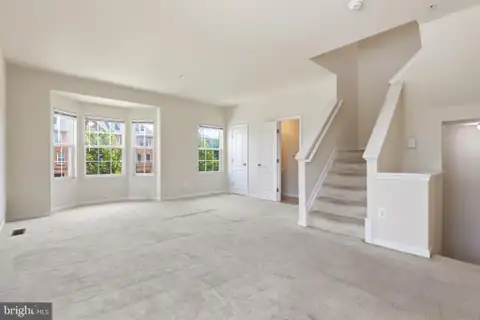 MLS: MDCH2058136