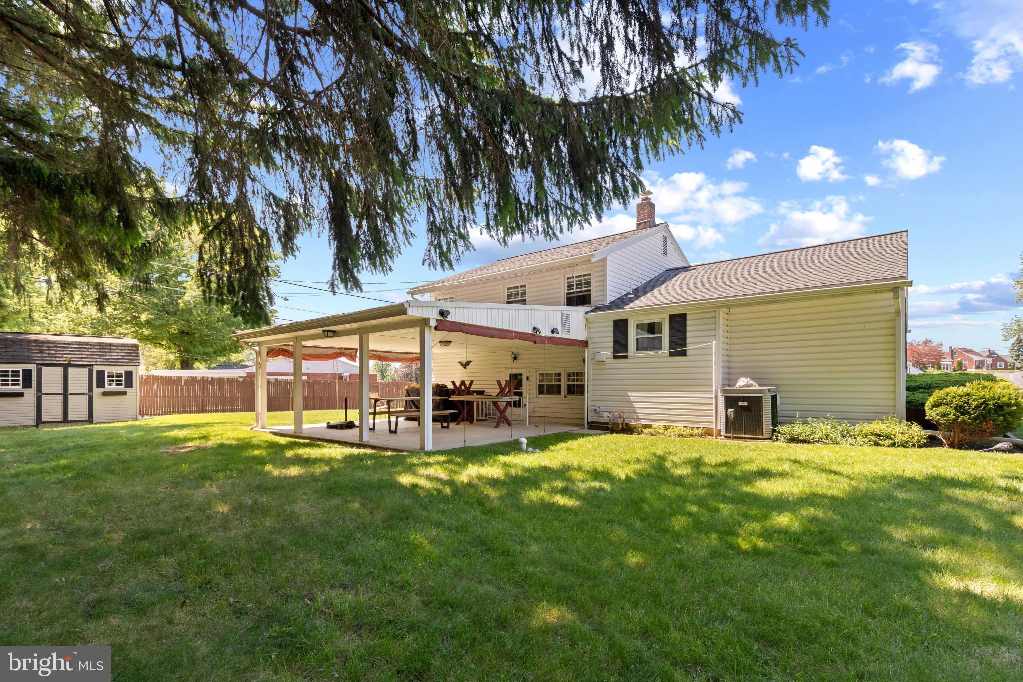 GREENFIELDS - Residential