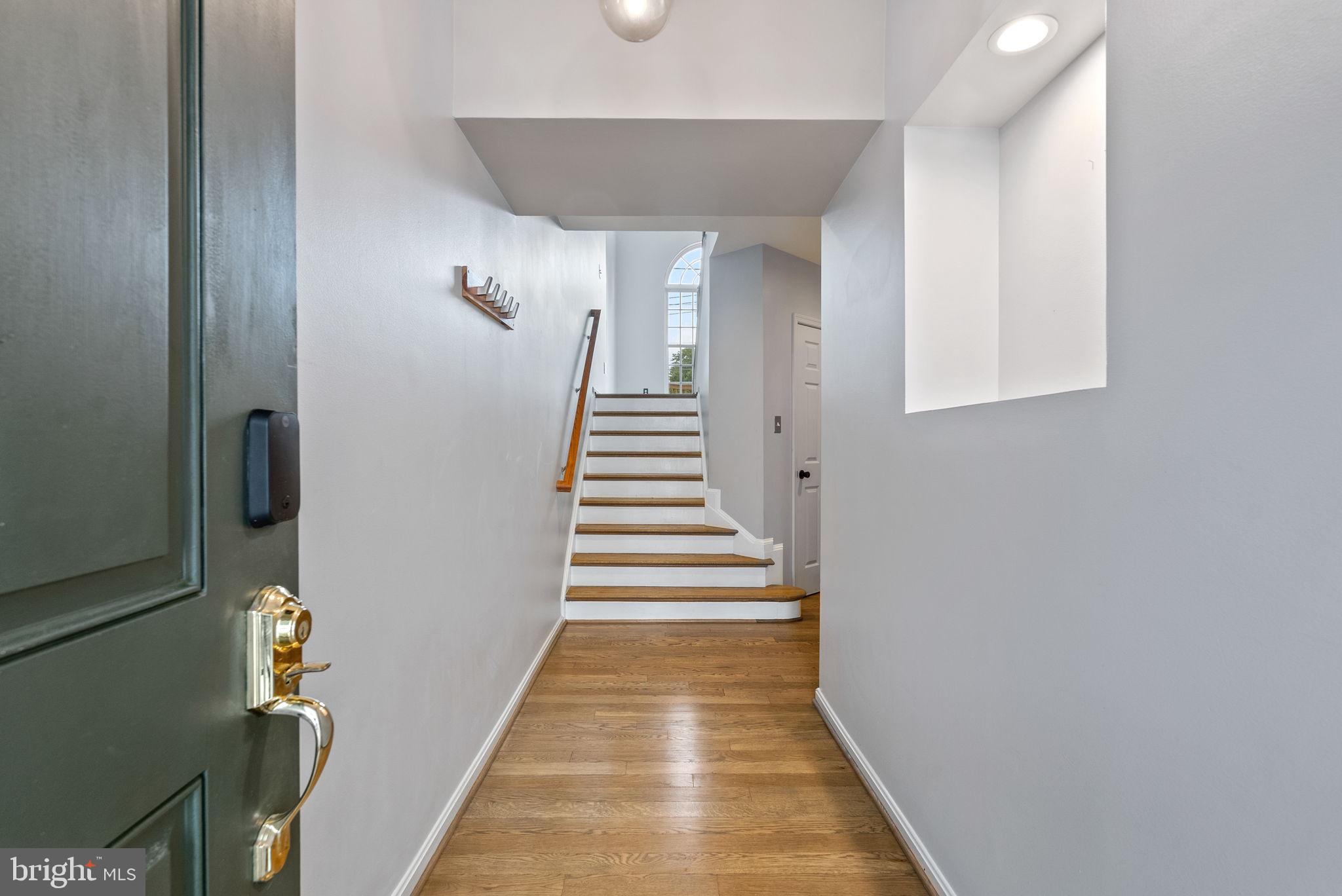 GOVERNORS GROVE - Residential Lease