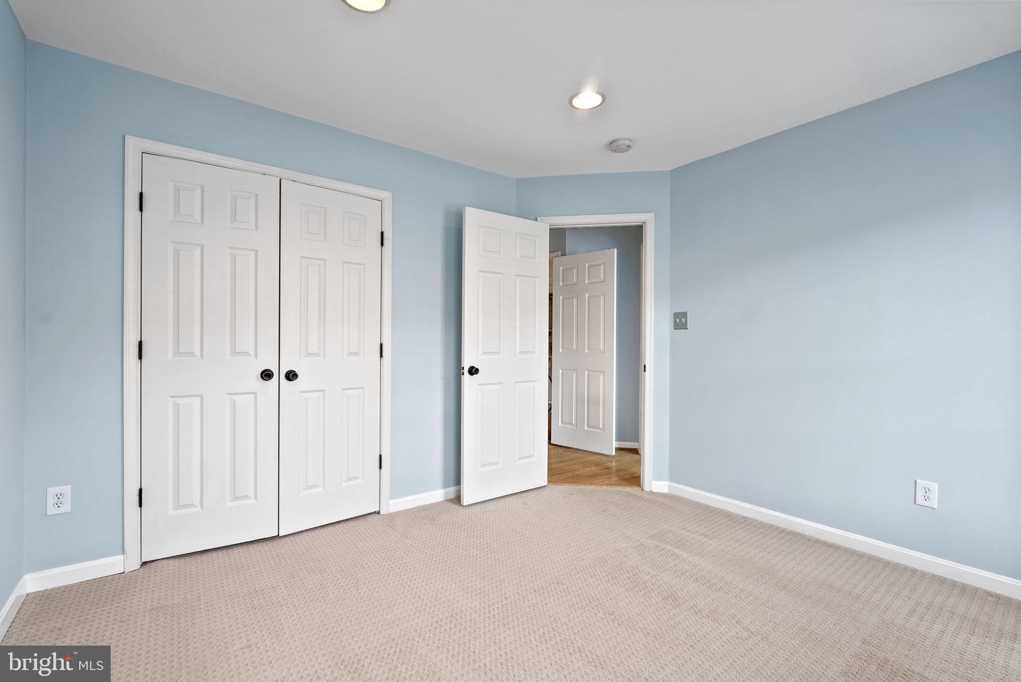 GOVERNORS GROVE - Residential Lease