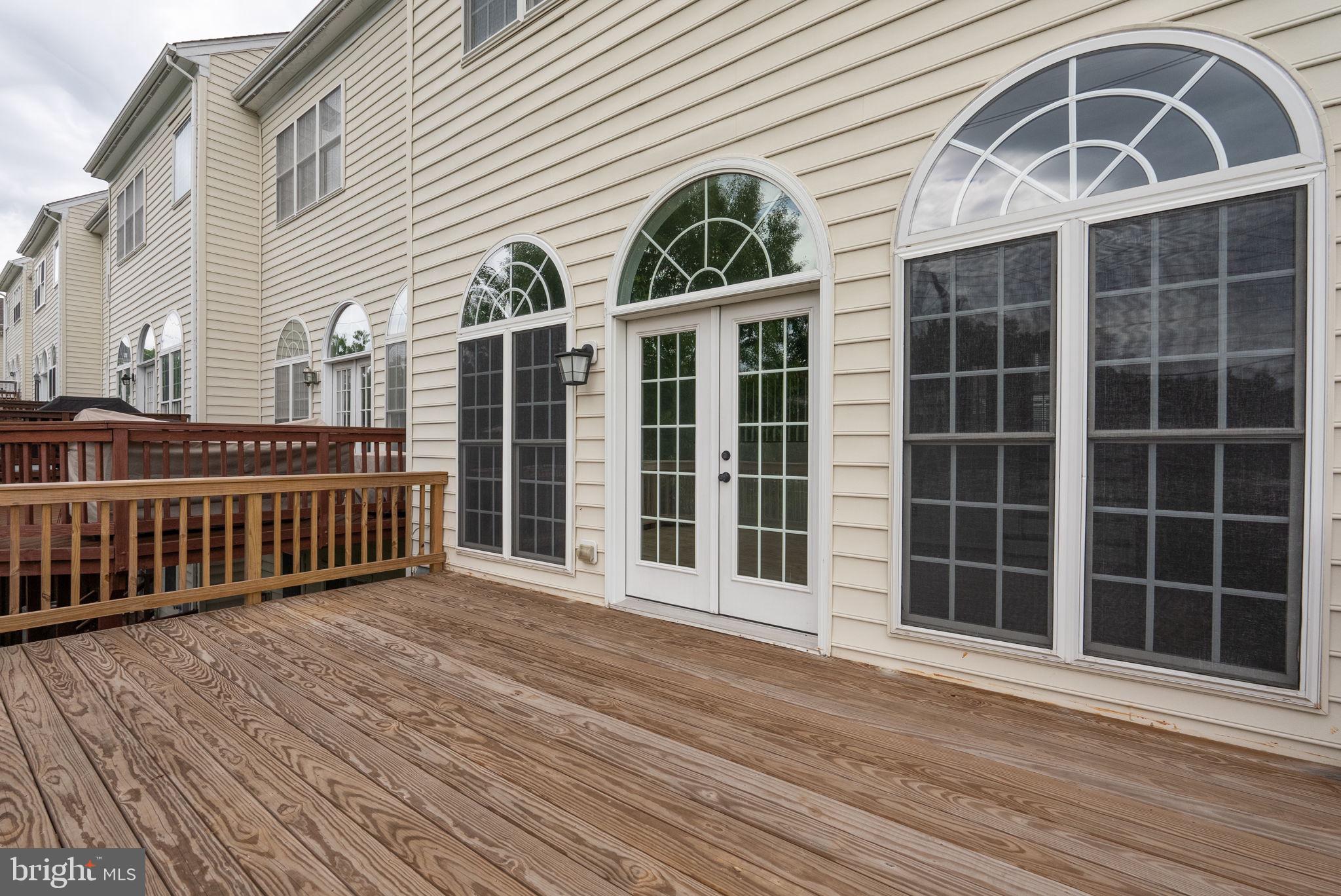 GOVERNORS GROVE - Residential Lease