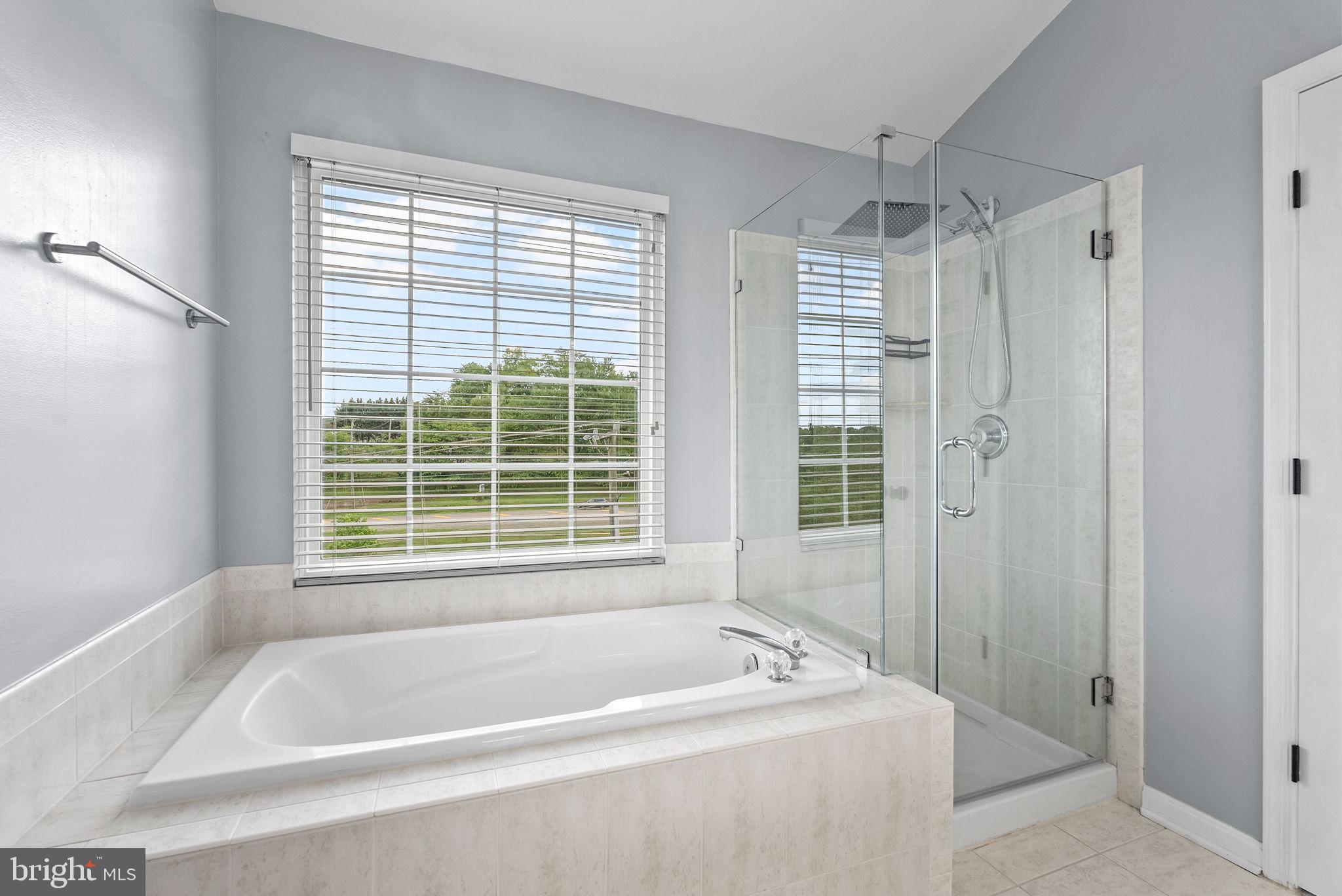 GOVERNORS GROVE - Residential Lease