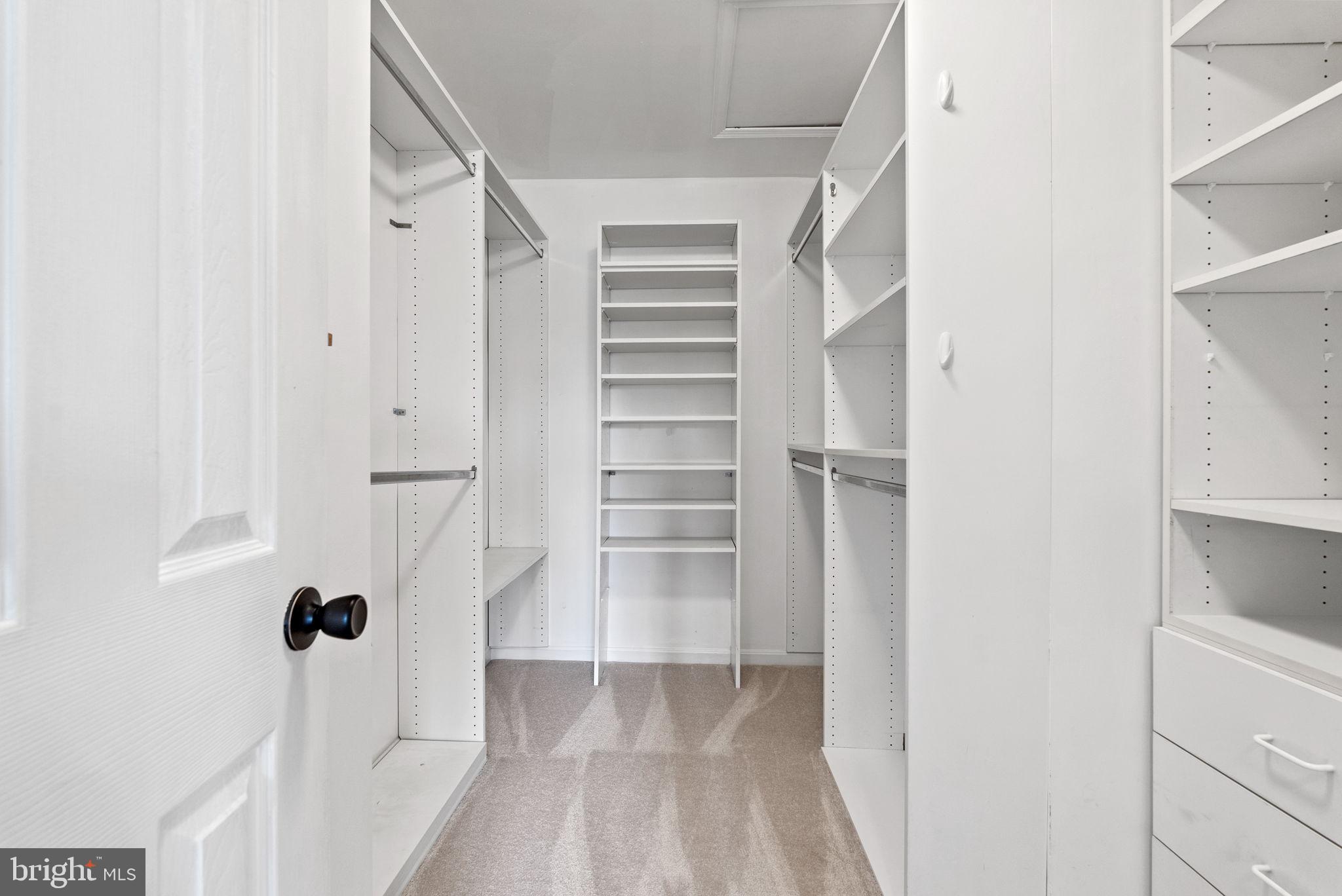 GOVERNORS GROVE - Residential Lease