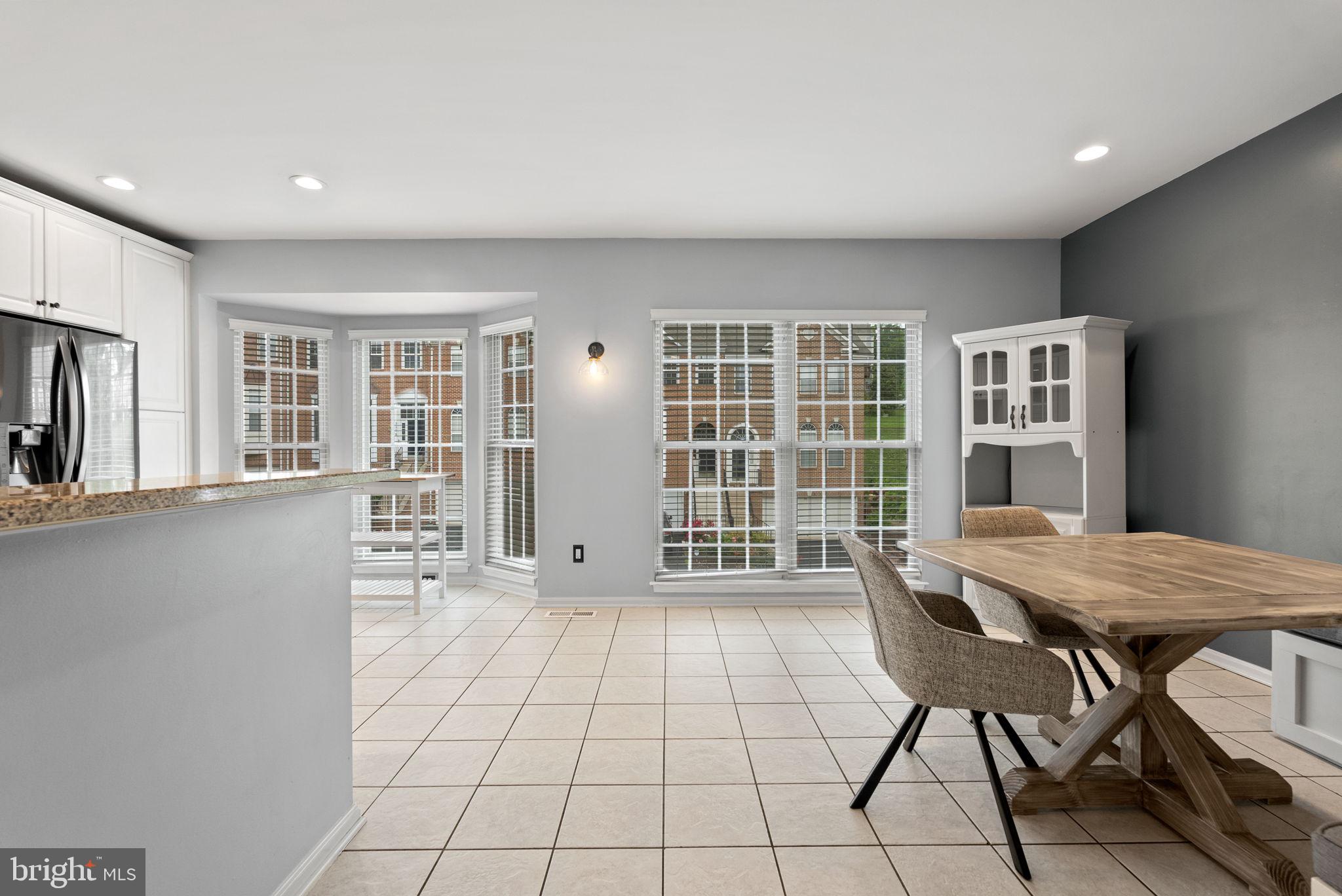 GOVERNORS GROVE - Residential Lease