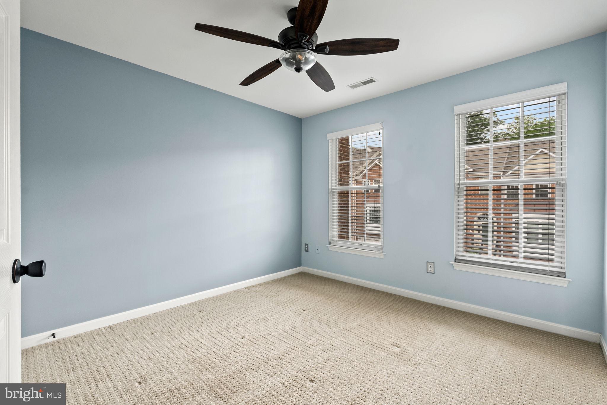 GOVERNORS GROVE - Residential Lease