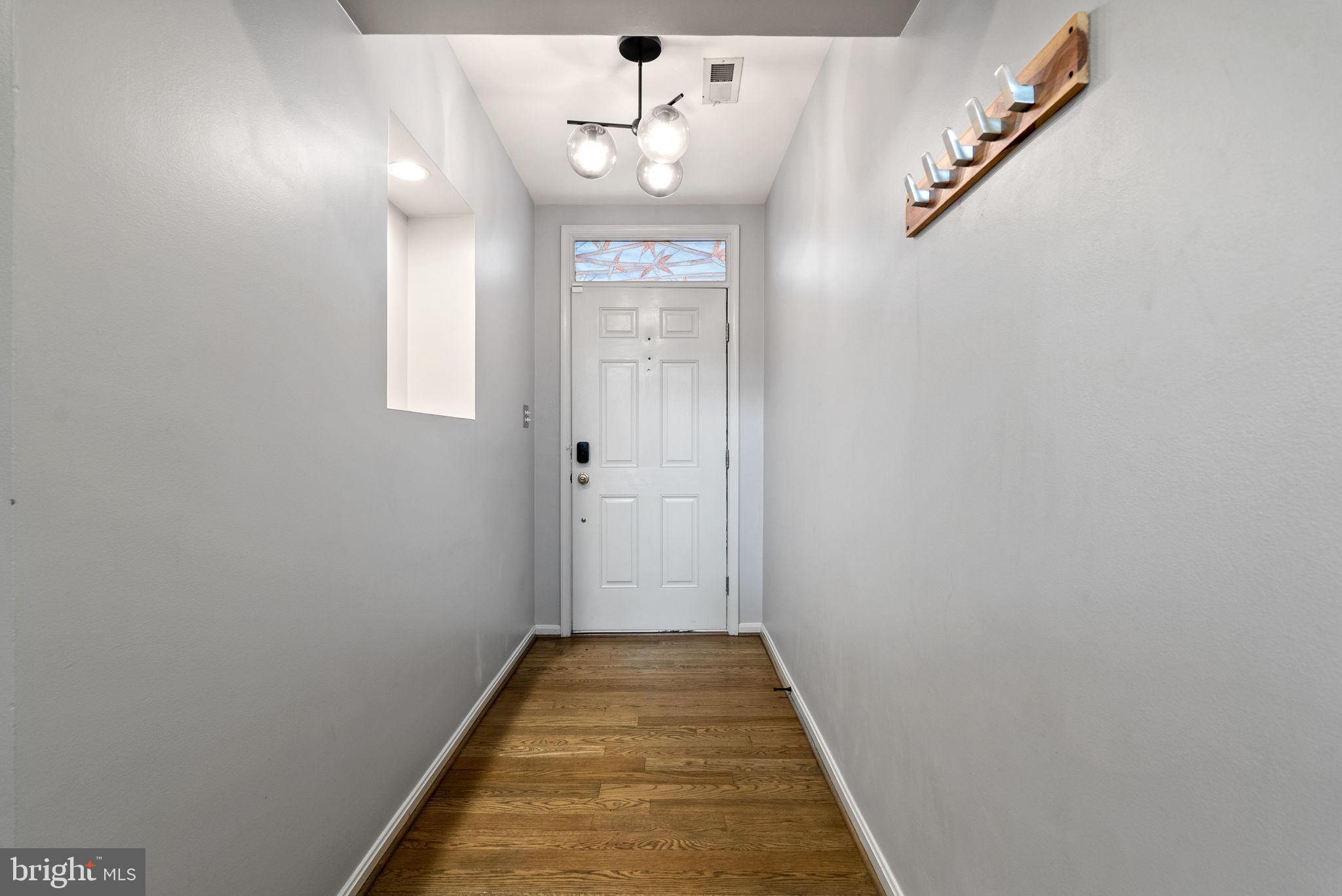 GOVERNORS GROVE - Residential Lease