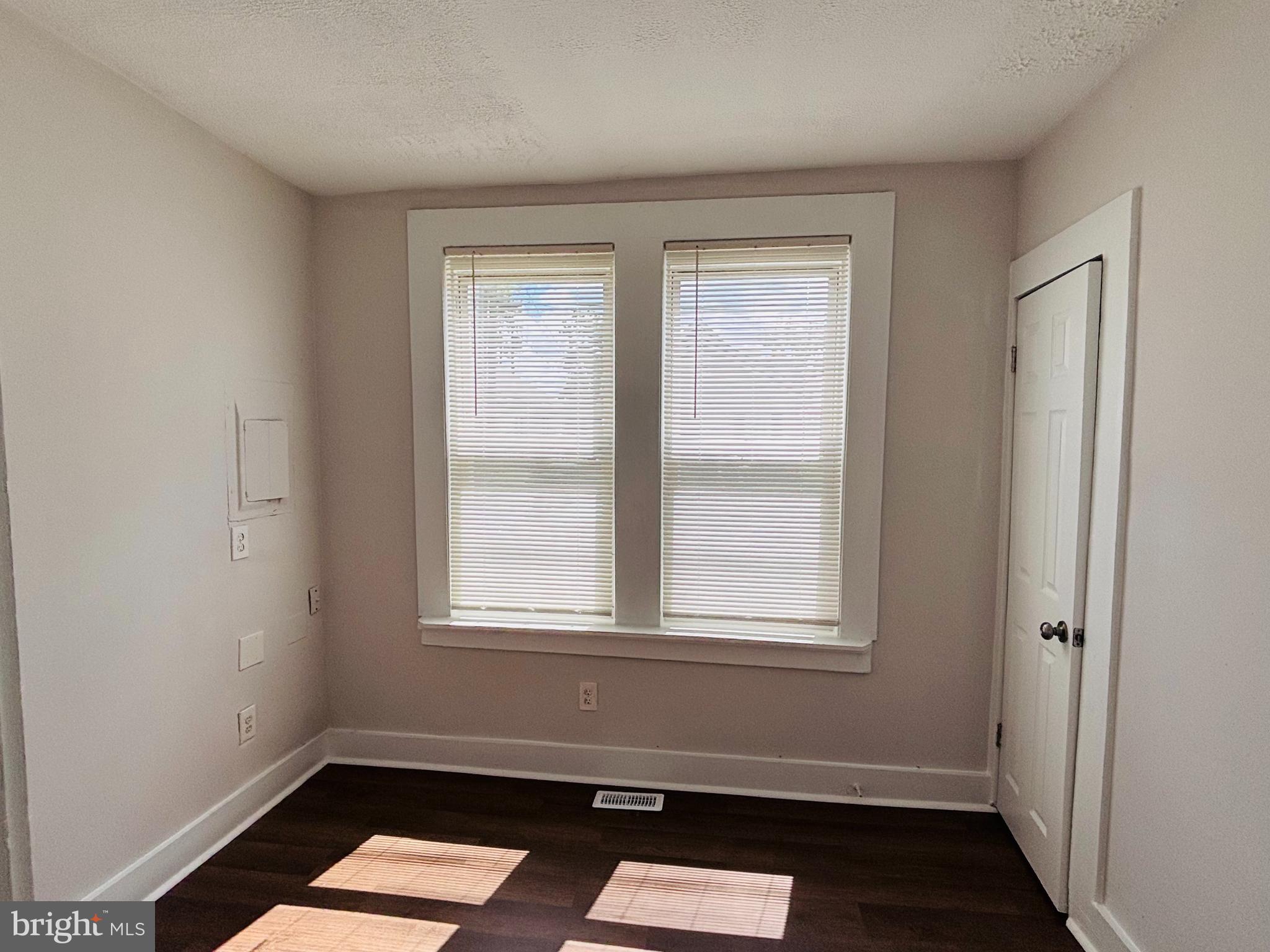 TOWN OF QUANTICO - Residential Lease