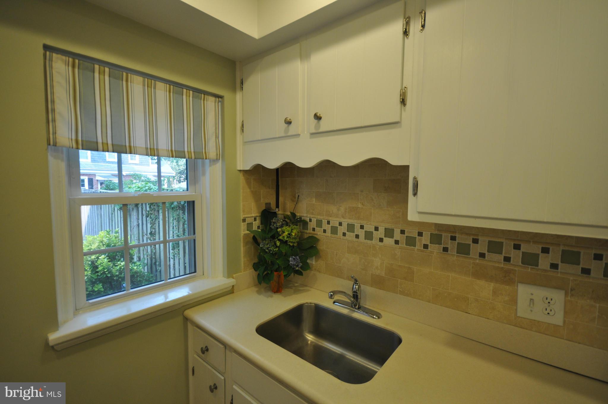 FAIRLINGTON MEWS - Residential Lease