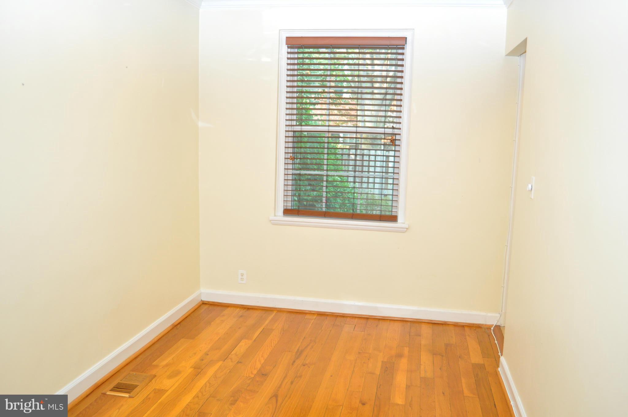 FAIRLINGTON MEWS - Residential Lease