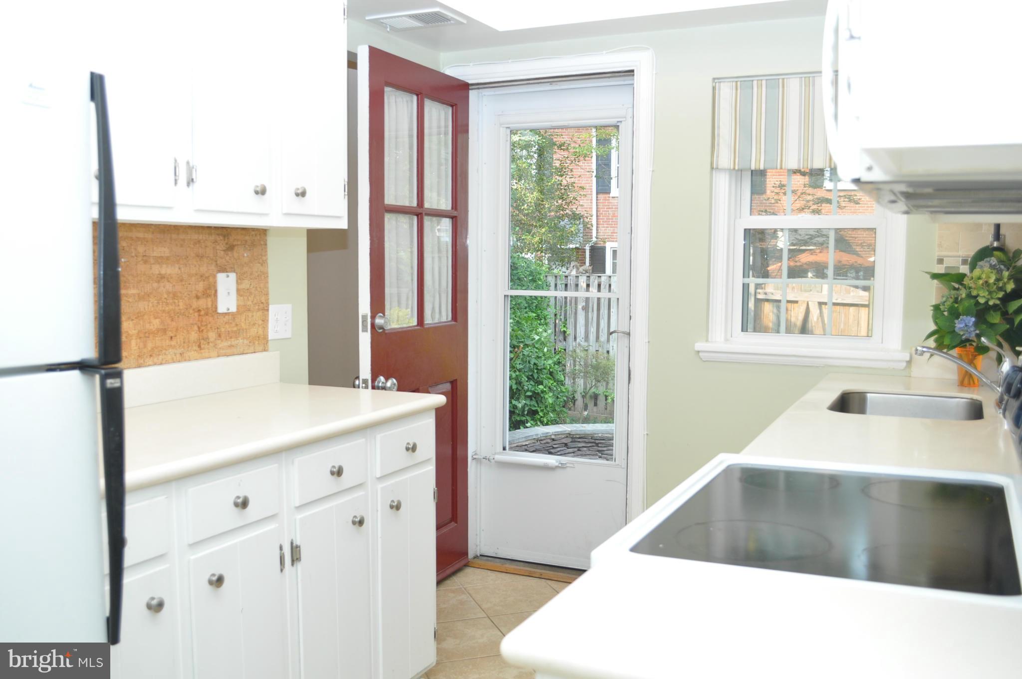 FAIRLINGTON MEWS - Residential Lease