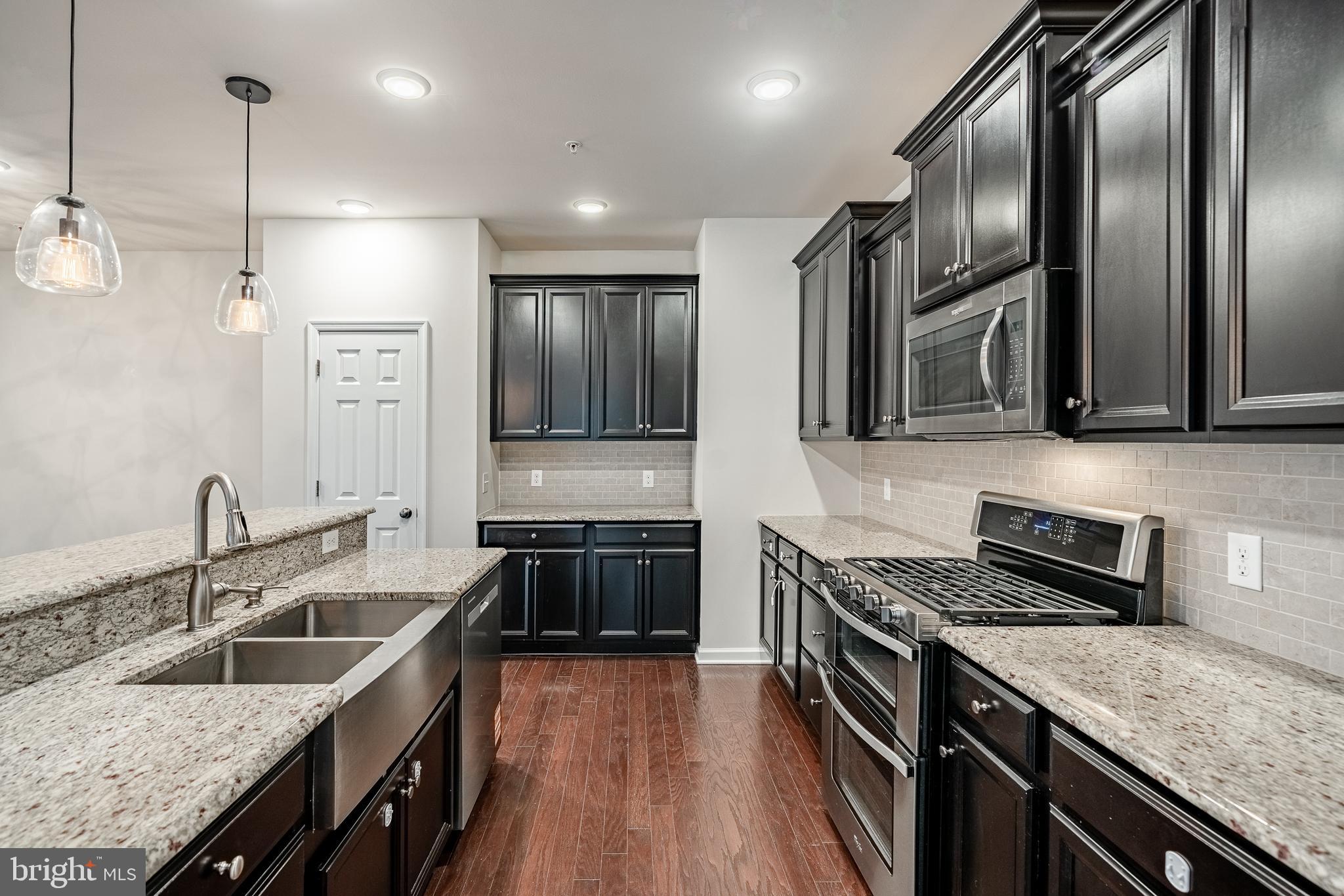 THE COURTS AT CHESTER SPRINGS - Residential Lease