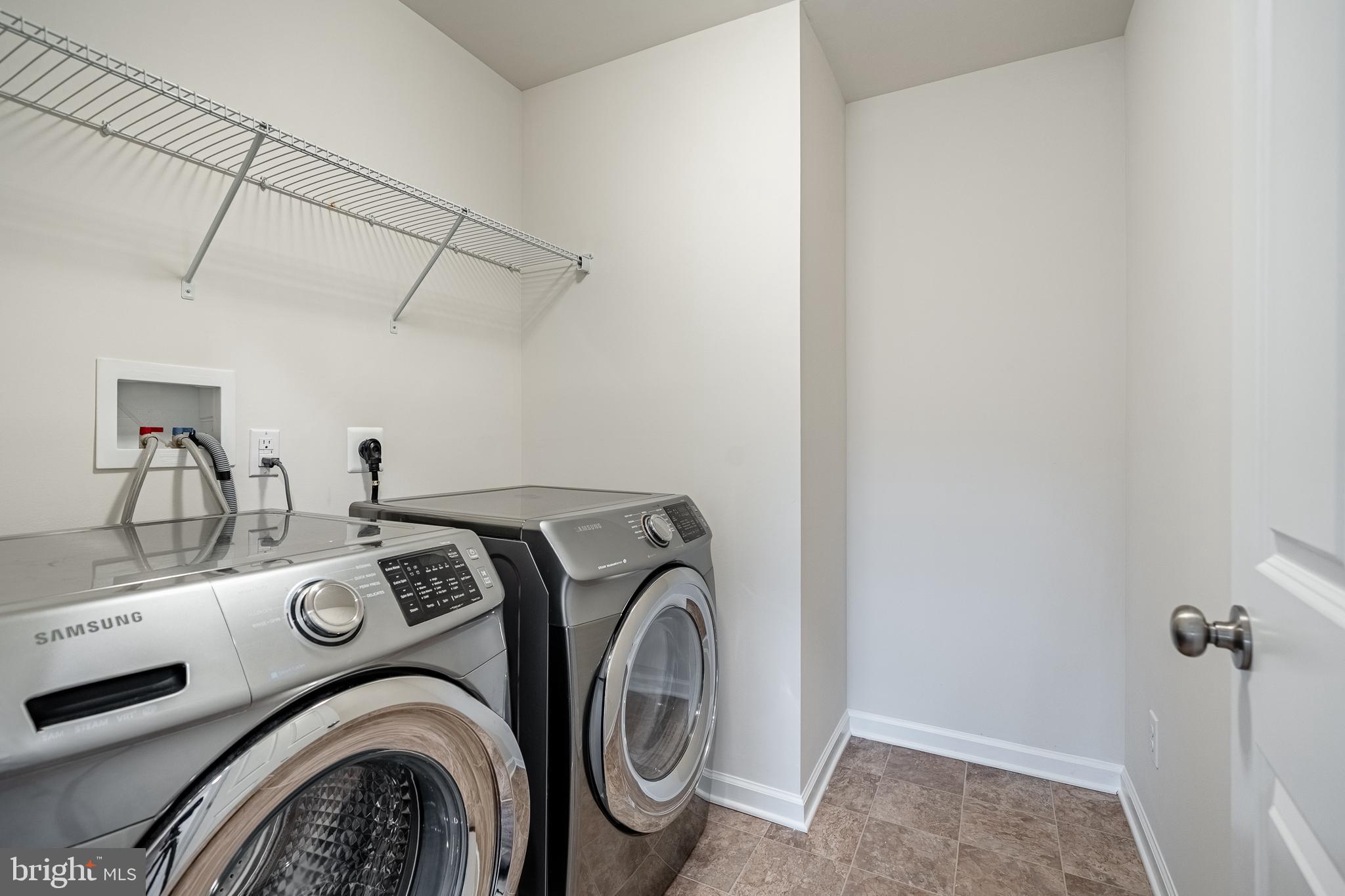 THE COURTS AT CHESTER SPRINGS - Residential Lease