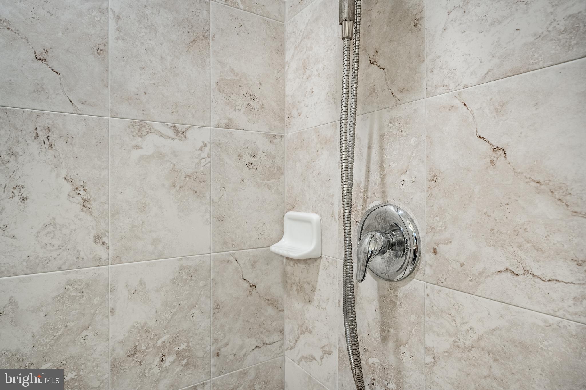 THE COURTS AT CHESTER SPRINGS - Residential Lease