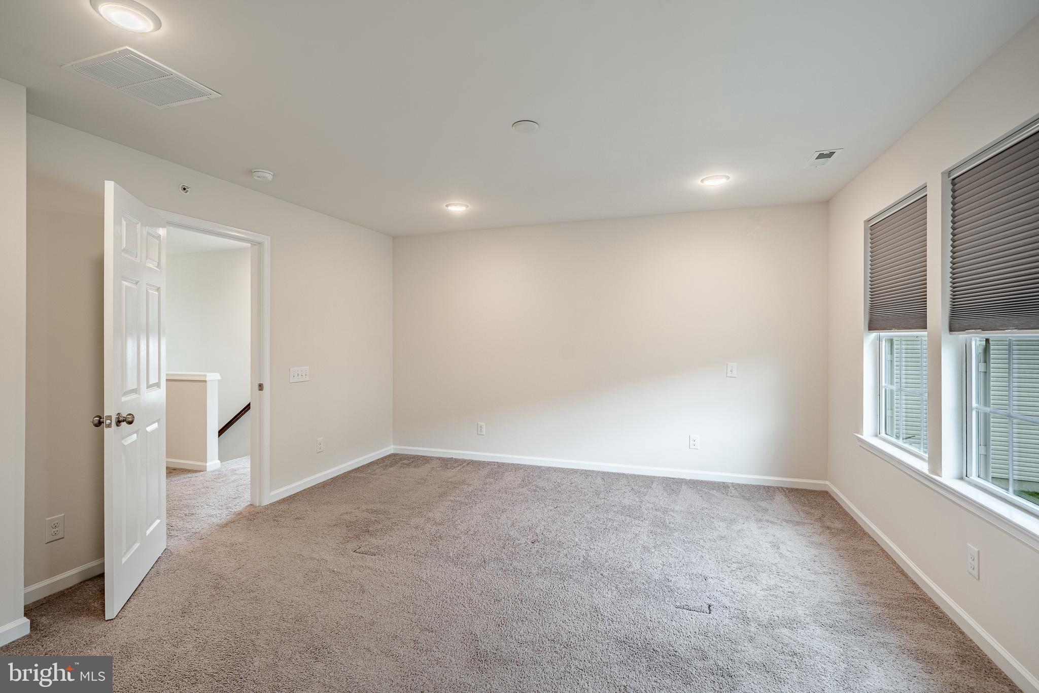 THE COURTS AT CHESTER SPRINGS - Residential Lease