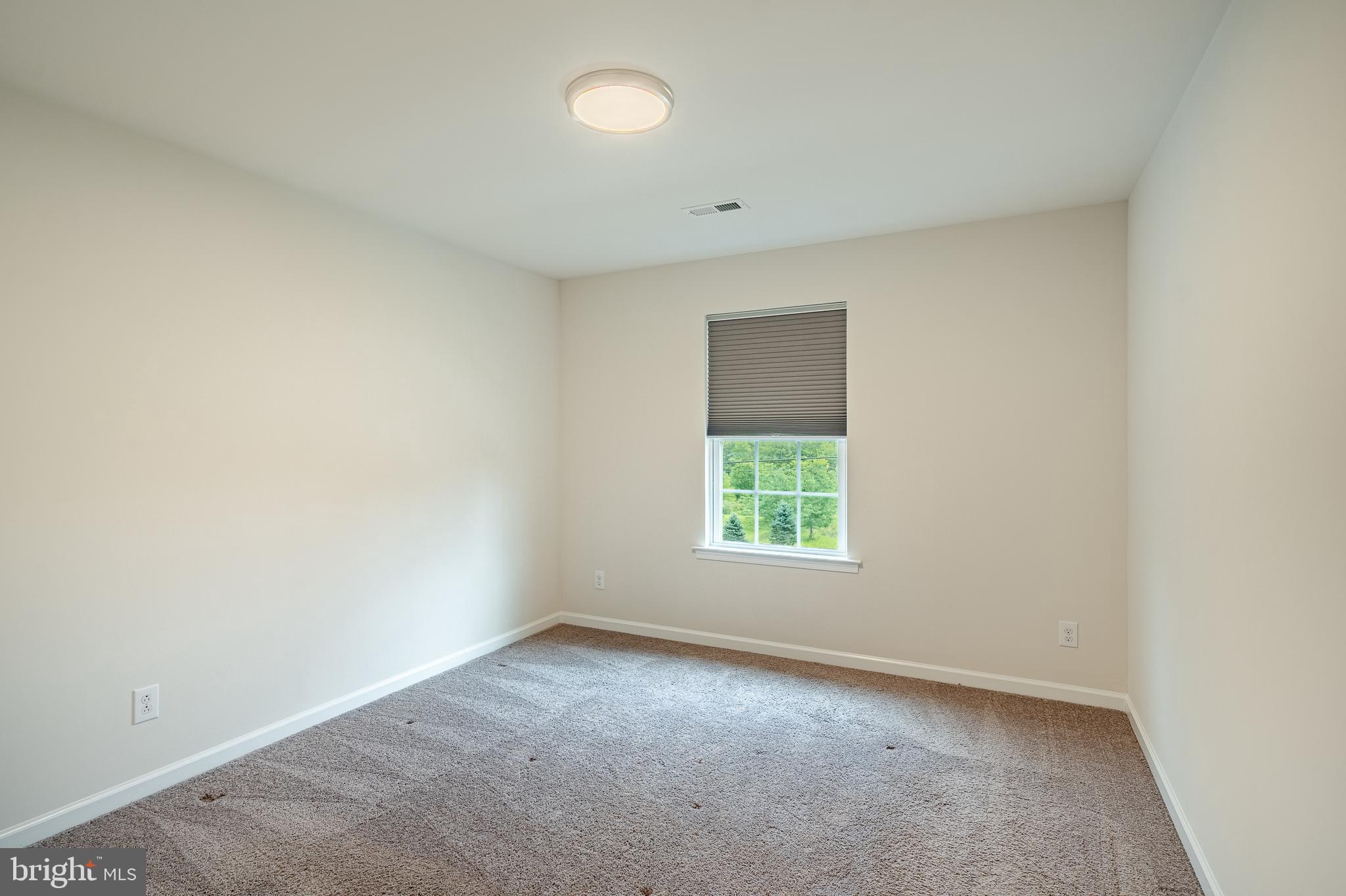 THE COURTS AT CHESTER SPRINGS - Residential Lease