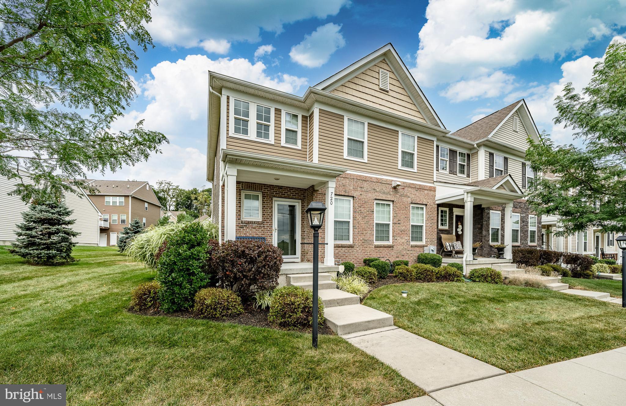 Fantastic opportunity to lease this lg 3000 sq ft+ End townhome with beautiful views from the front porch. and side deck. Both offer great places to enjoy a beverage or snack. 2 car attached garage equipped with electric charger, 2 car driveway parking, overflow parking close by. Front open porch, entrance foyer, flex room can be an office, playroom, workout room. Mod powder room, wide open floorplan so you get set up your recreating and dining area the way you choose. Gorgeous Gourmet kitchen with granite counters, steel appliances and space to fit 4-5 bar stools. Deep farm style sinks, newer dish washer. Lg pantry, o/e to side secluded deck, and inside access to 2 car attached garage, w/ elec door openers, keypad as well.
Basement adds an additional 800+ finished space to use as you wish. Perhaps a Media room, rec-room, workout room etc. Some unfinished area as well for storage if needed. Additional closet space.
2nd floor offers wide landing, side by side Samsung laundry. Main suite is quite large. Walkin closet, double vanity oversized shower. Good size hall tub bathroom and 2 additional adequate bedrooms round out the 2nd floor.
Amenities include community pool and tot-lot within walking distance of this home. Never worry about lawn care again. Very walkable community. Easy access to routes 100 and 401. Pets determined on case-by-case basis. Minimum requirements for this rental- total gross monthly household income at least 2.5X the monthly rent, credit score at least 650+ at least 2-3 month's rent up front at signing lease.