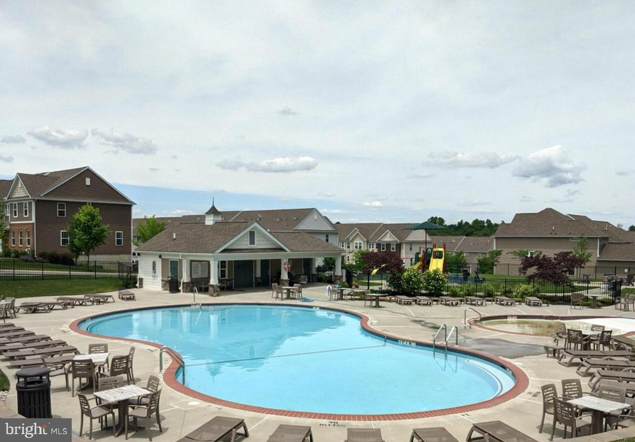 THE COURTS AT CHESTER SPRINGS - Residential Lease