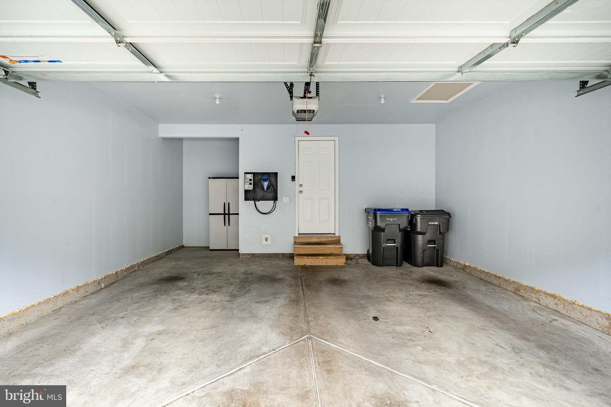 THE COURTS AT CHESTER SPRINGS - Residential Lease