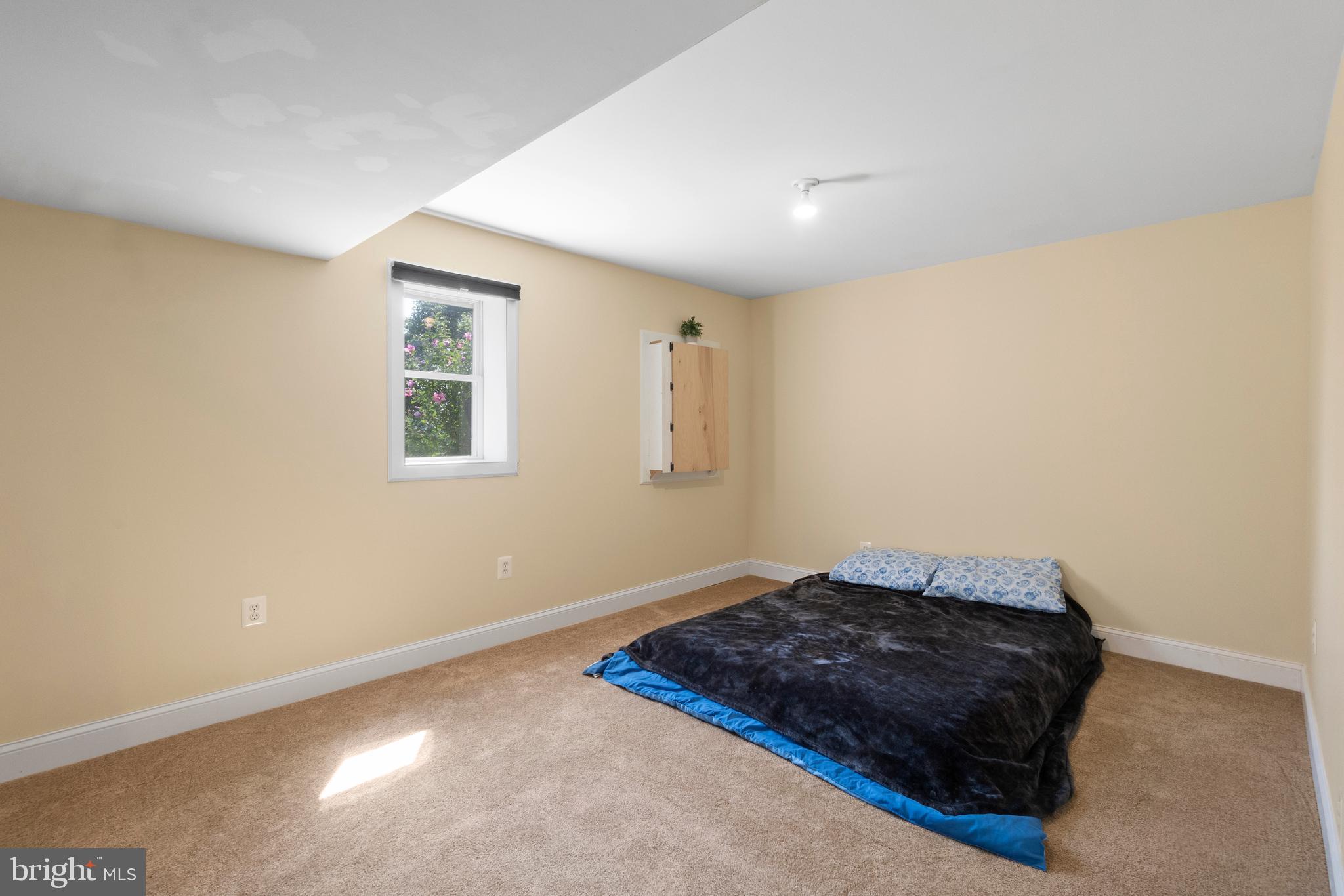 BUNKER HILL ESTATES - Residential