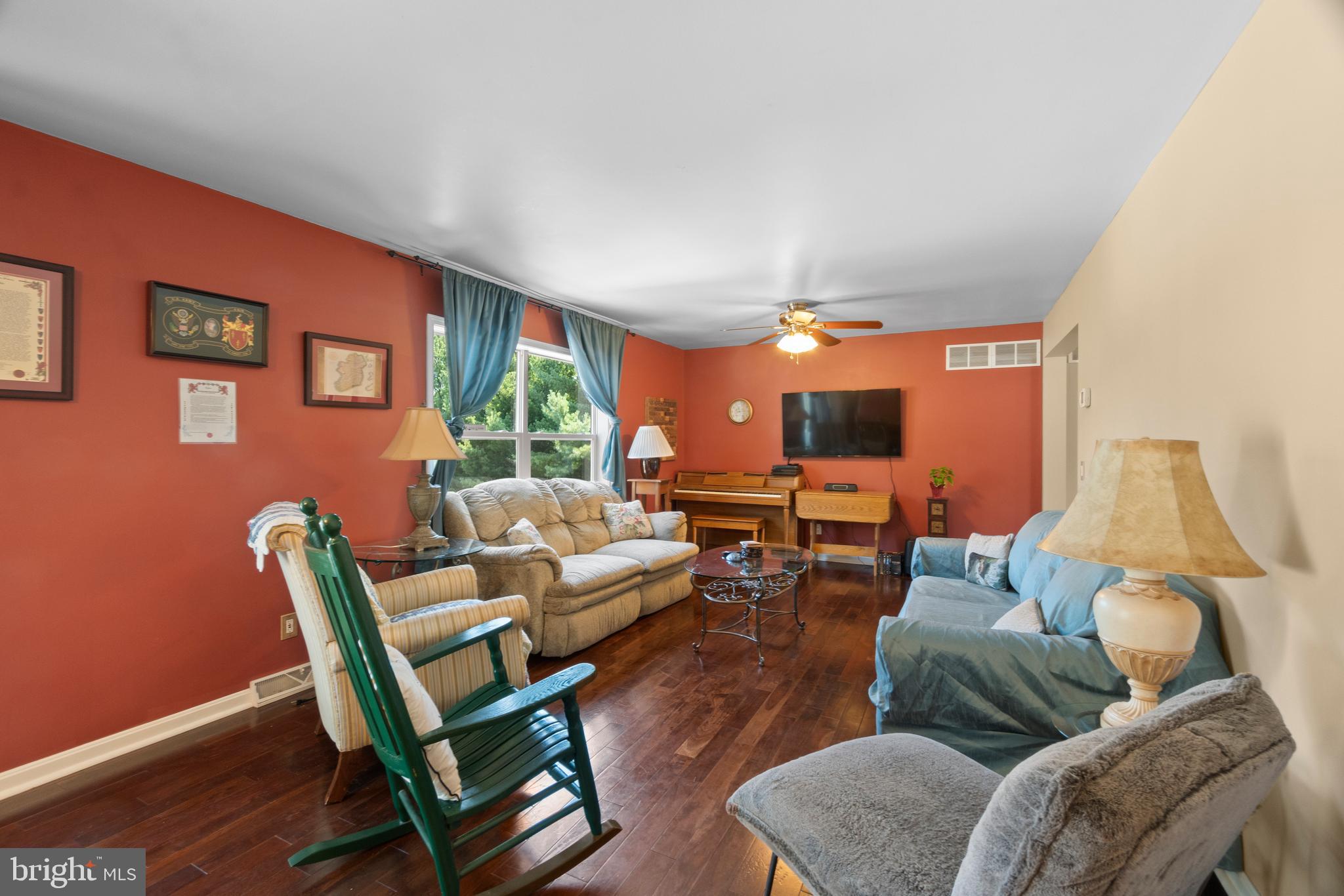 BUNKER HILL ESTATES - Residential