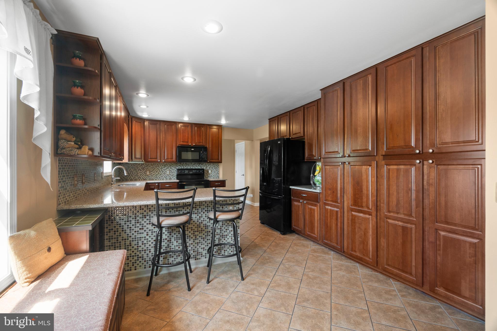 BUNKER HILL ESTATES - Residential