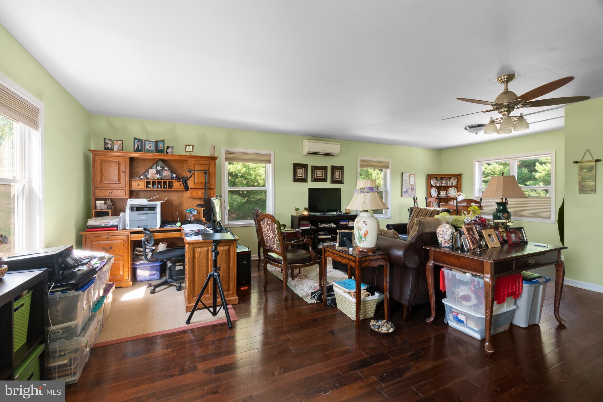 BUNKER HILL ESTATES - Residential