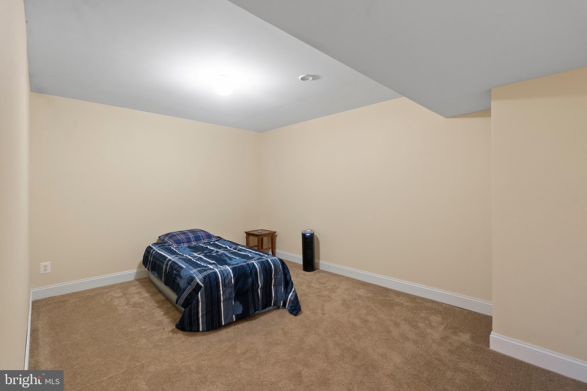 BUNKER HILL ESTATES - Residential