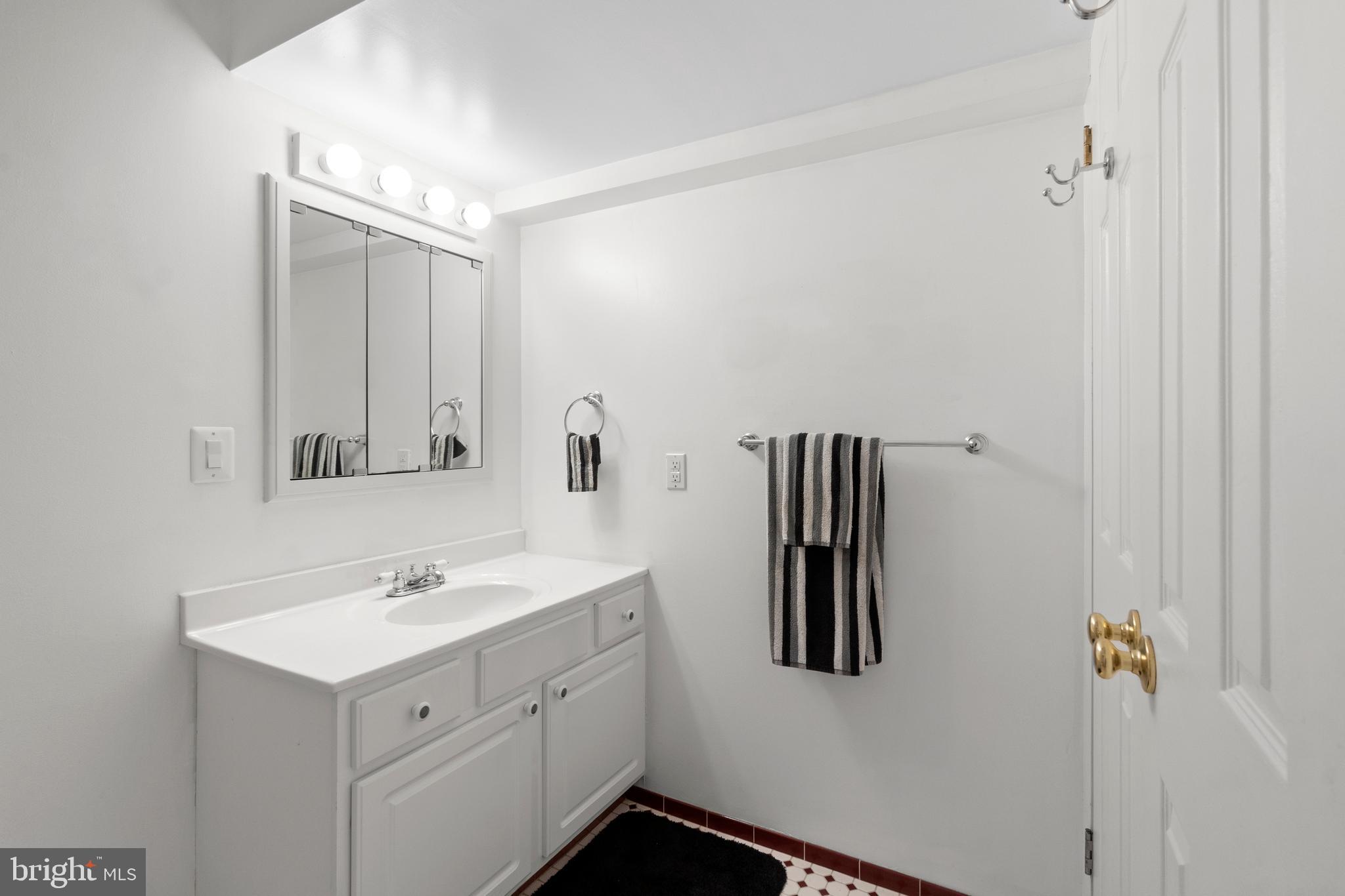 BUNKER HILL ESTATES - Residential