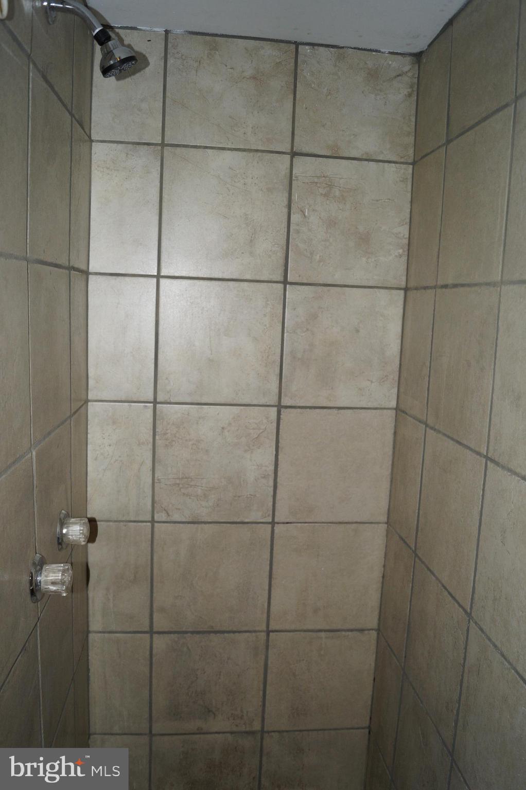 HARROWGATE - Residential