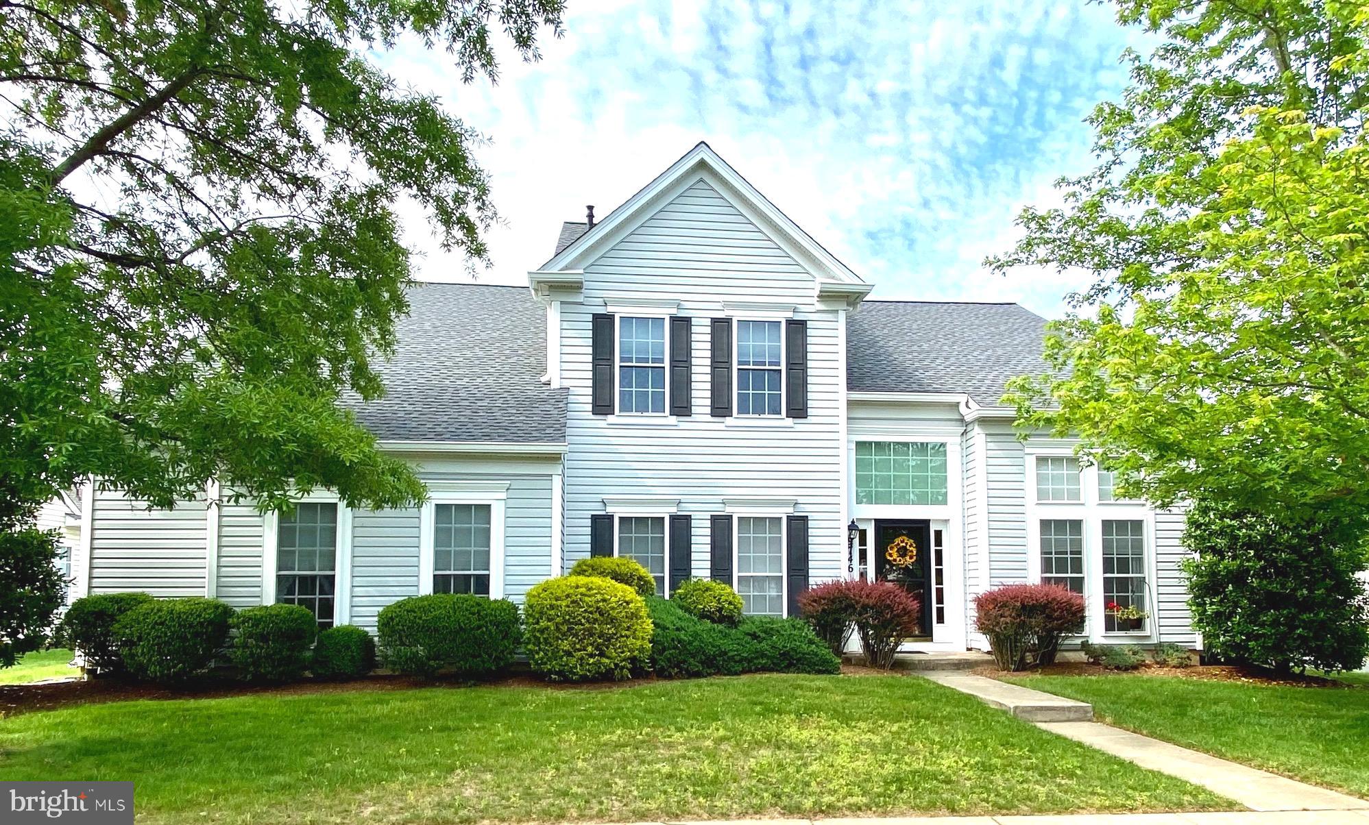 Welcome home to this move-in ready 3 Bedroom/2.5 Bathroom Home on a corner lot in the sought after Easton Club East neighborhood. Enter the home and you will fall in love with the spacious rooms filled with tons of natural light. The gourmet kitchen boasts a granite countertops, SS appliances, and tile backsplash that adjoins the vaulted family room complete with gas burning fireplace. You will love the spacious main level primary bedroom with en suite complete with soaking tub, stall shower and dual sinks plus a huge walk-in closet! A welcoming two-story foyer, dining room, living room, brightly lit morning room, half bath and laundry room complete the main level.  Up stairs you will find two large bedrooms, loft, plenty of storage and another full bathroom. Updates include a new roof with new gutters (March 2021), newer tankless gas hot water heater, whole-house humidifier and much more.  Outside, you can relax on the large rear paver patio - perfect for entertaining. This house does not disappoint. Plus, you get all of the neighborhood amenities - a beautiful clubhouse, pool, fitness room, tennis and more! Run, don't walk to this one!