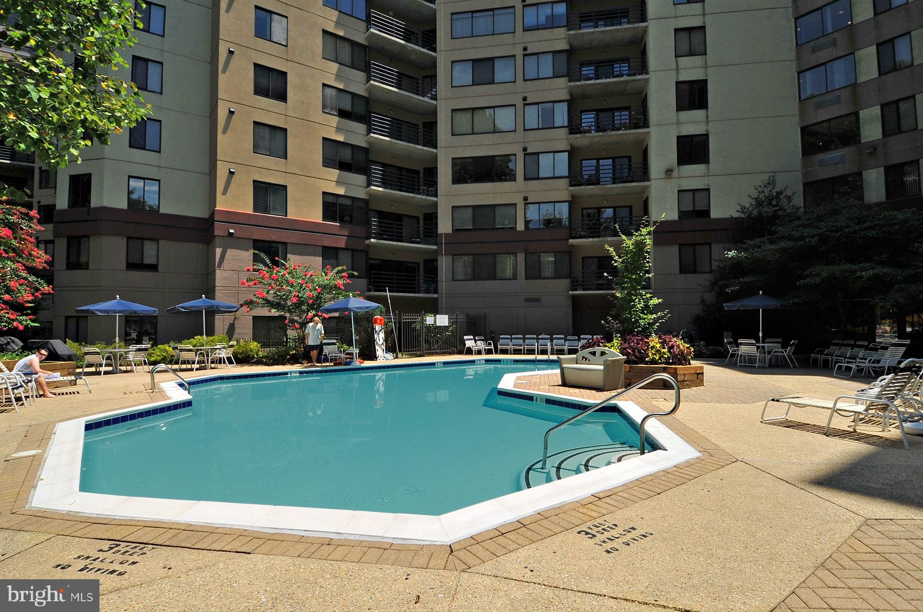 VILLAGE OF WILDE LAKE - Residential