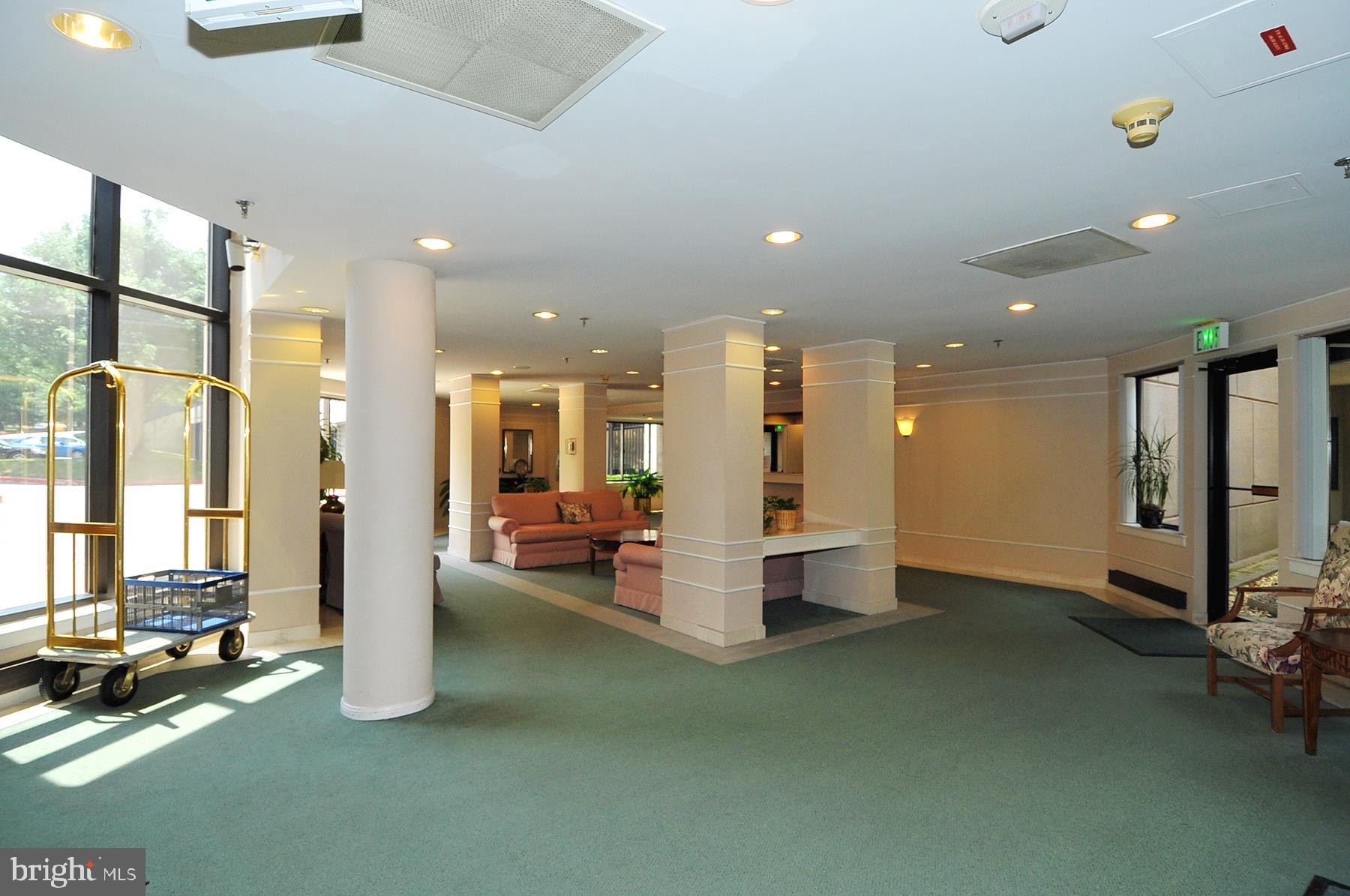 VILLAGE OF WILDE LAKE - Residential