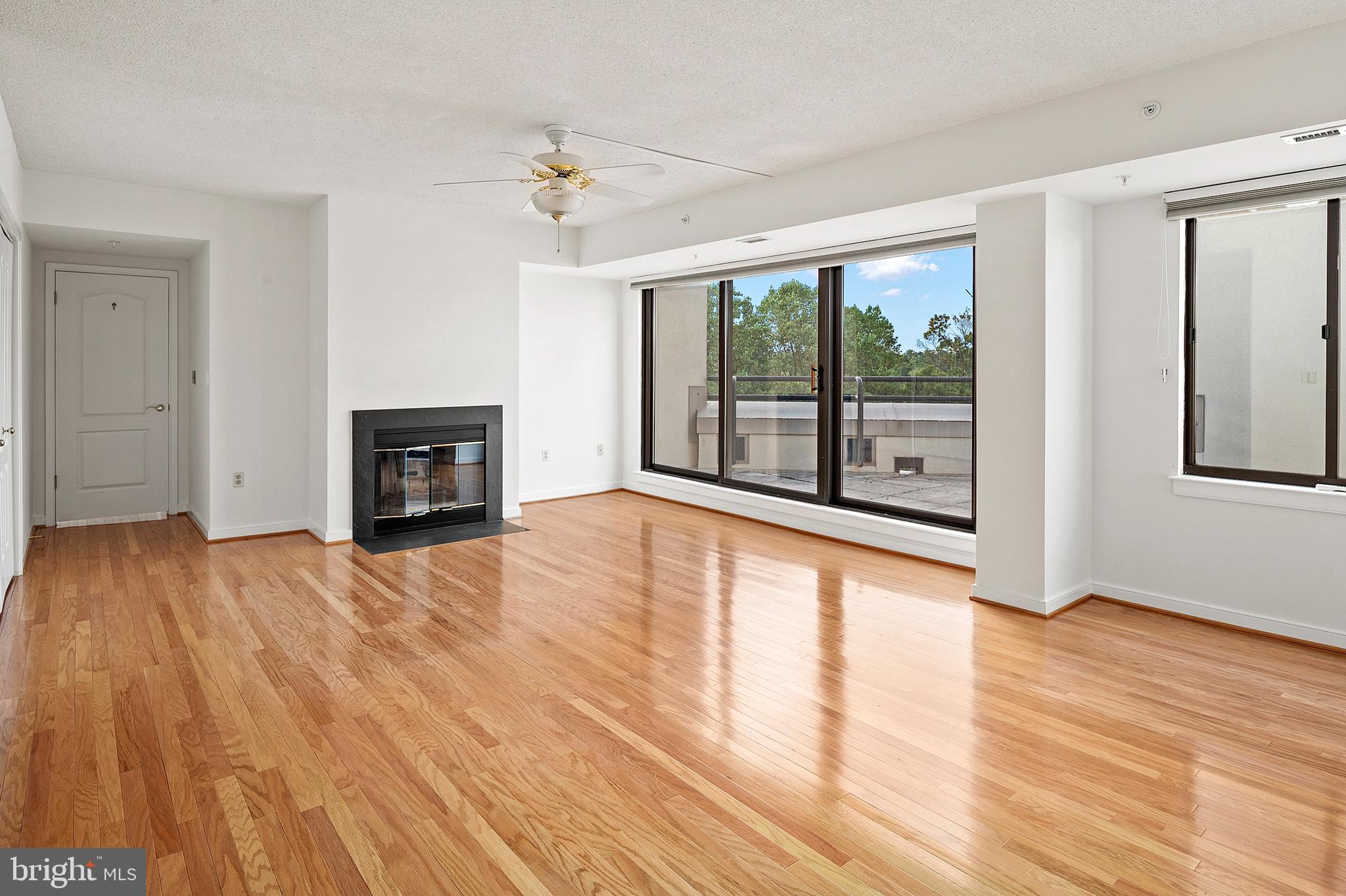 VILLAGE OF WILDE LAKE - Residential