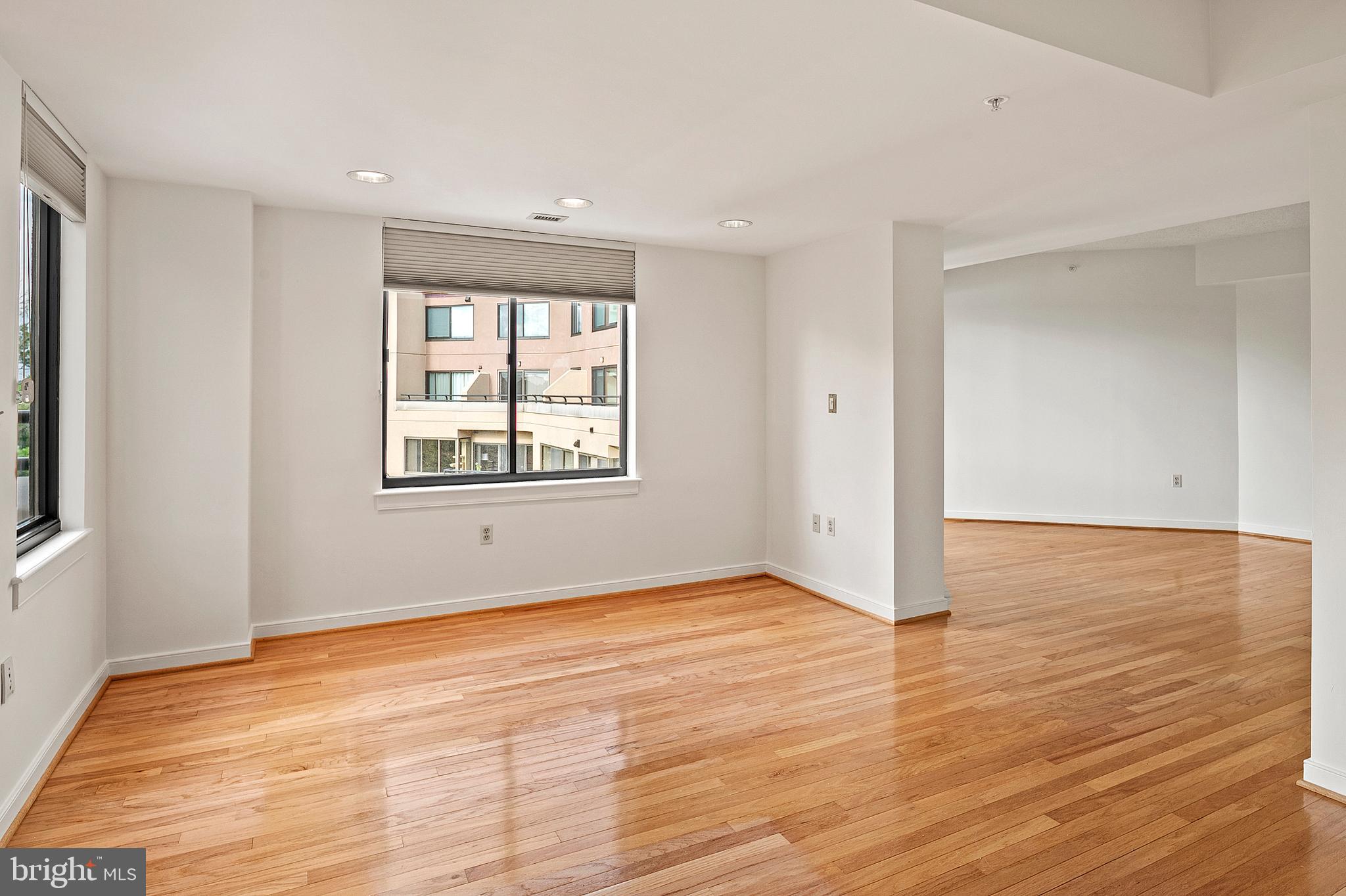 VILLAGE OF WILDE LAKE - Residential