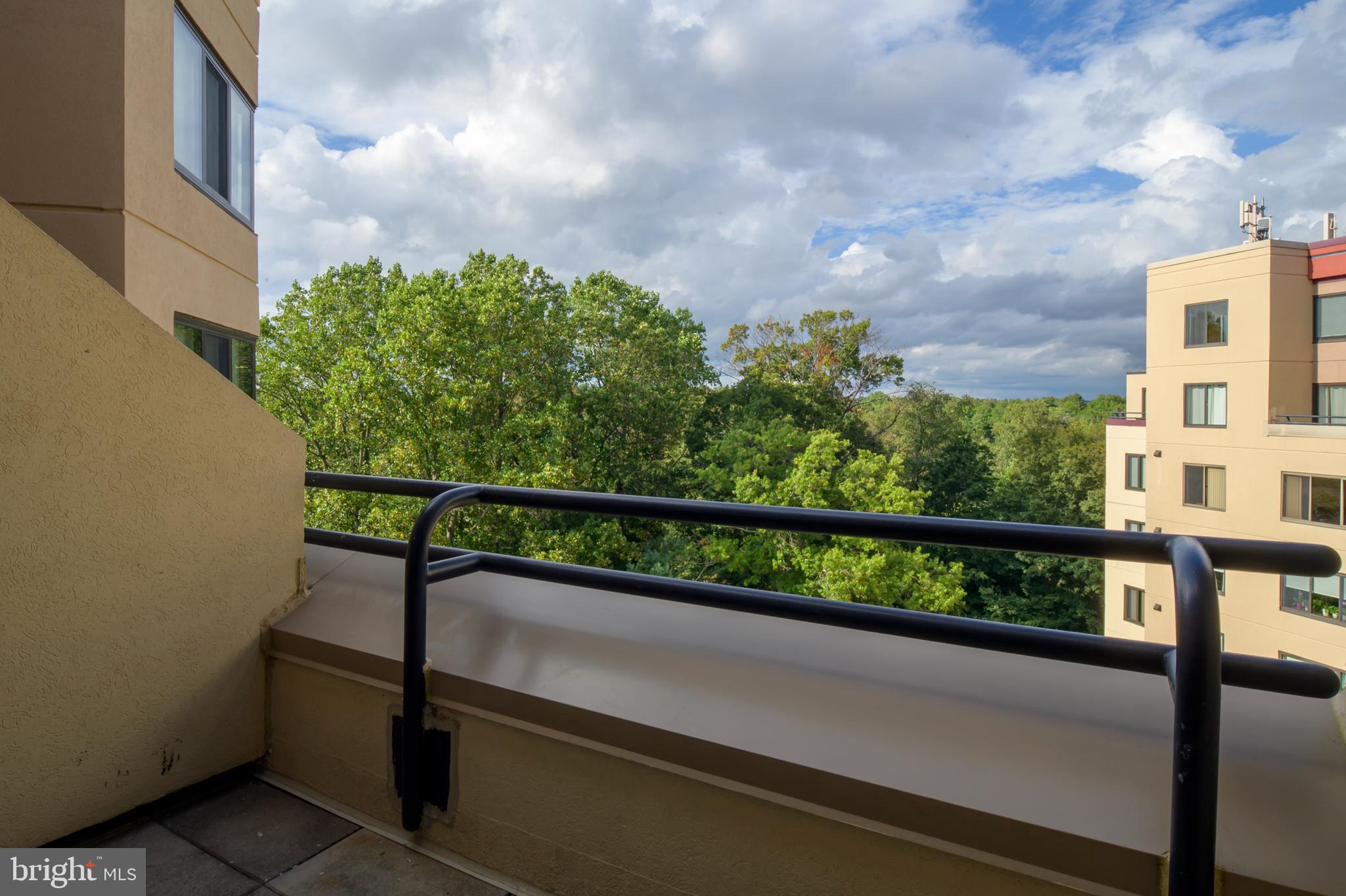 VILLAGE OF WILDE LAKE - Residential