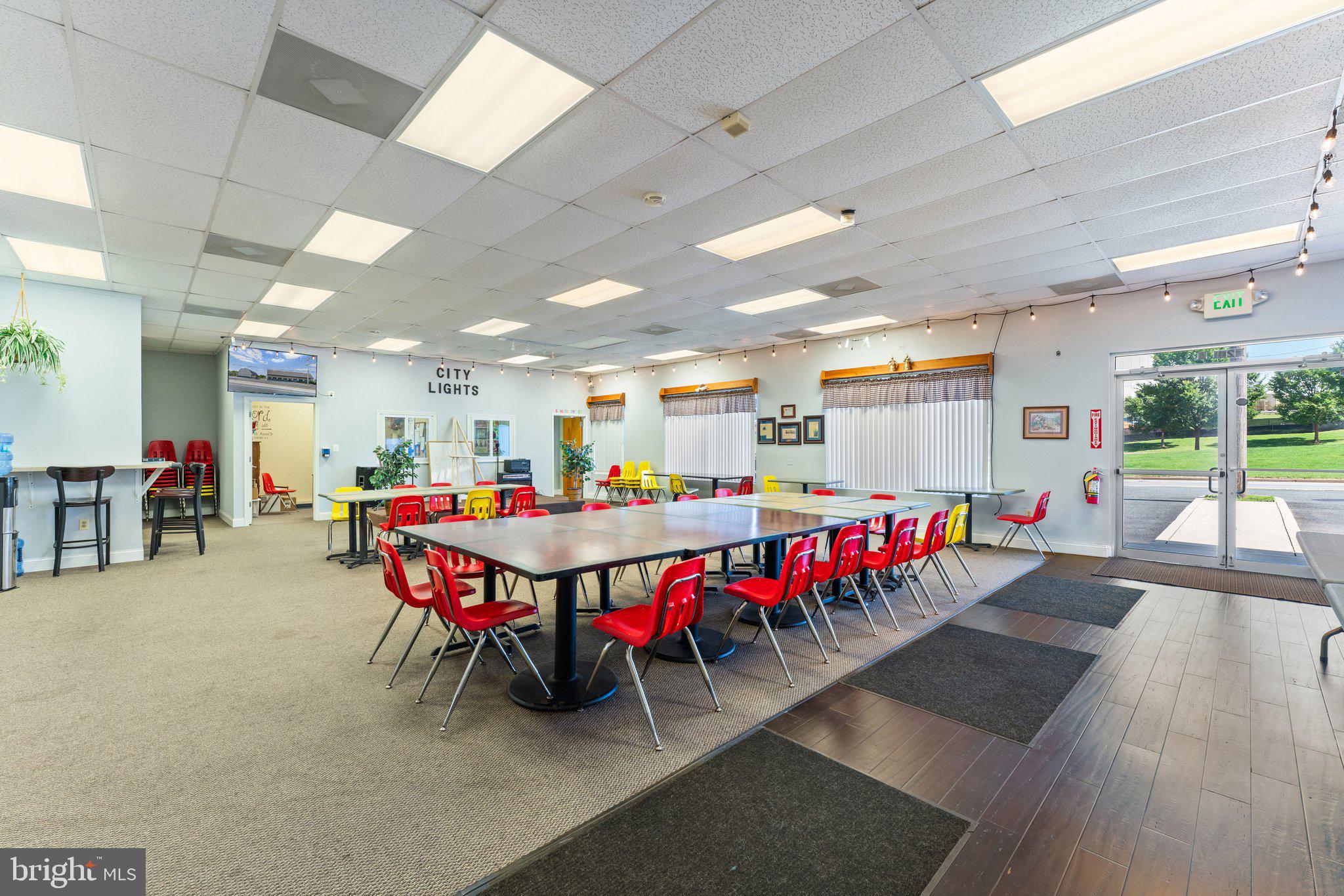 DUNDALK - Commercial Sale