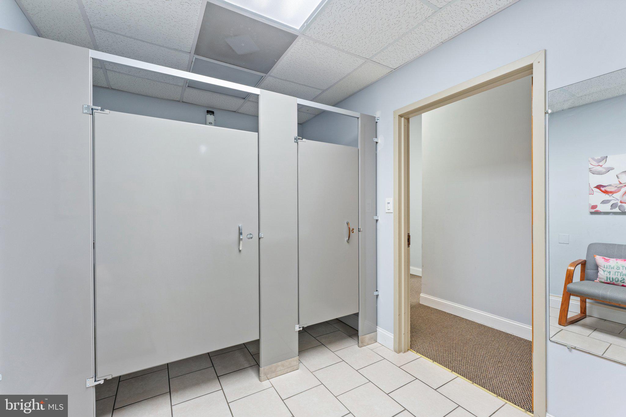 DUNDALK - Commercial Sale