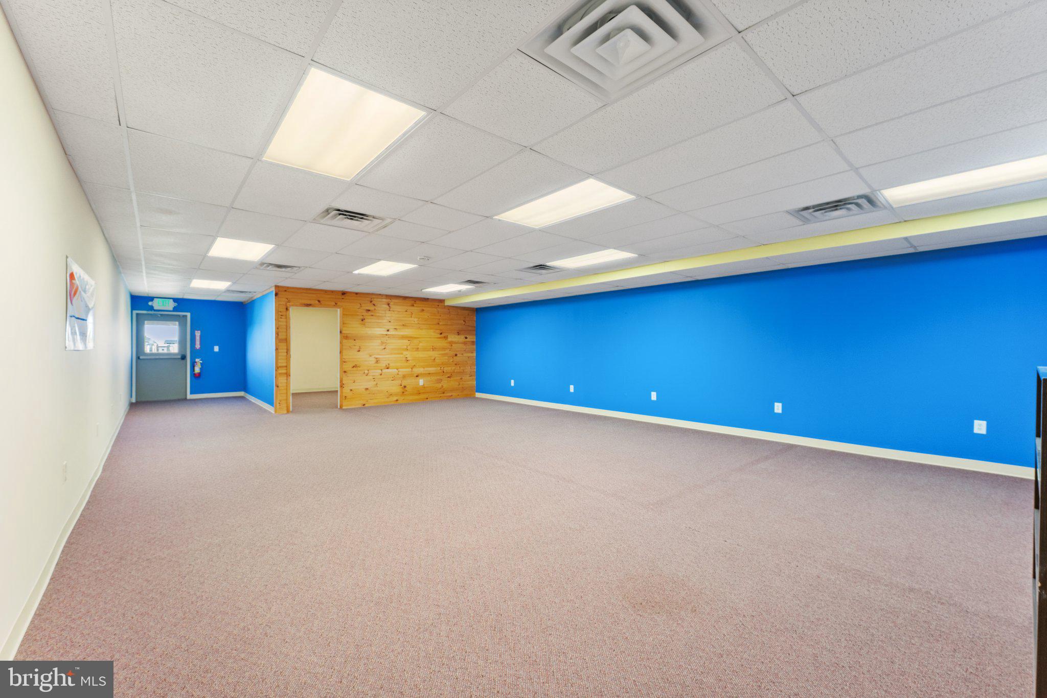 DUNDALK - Commercial Sale