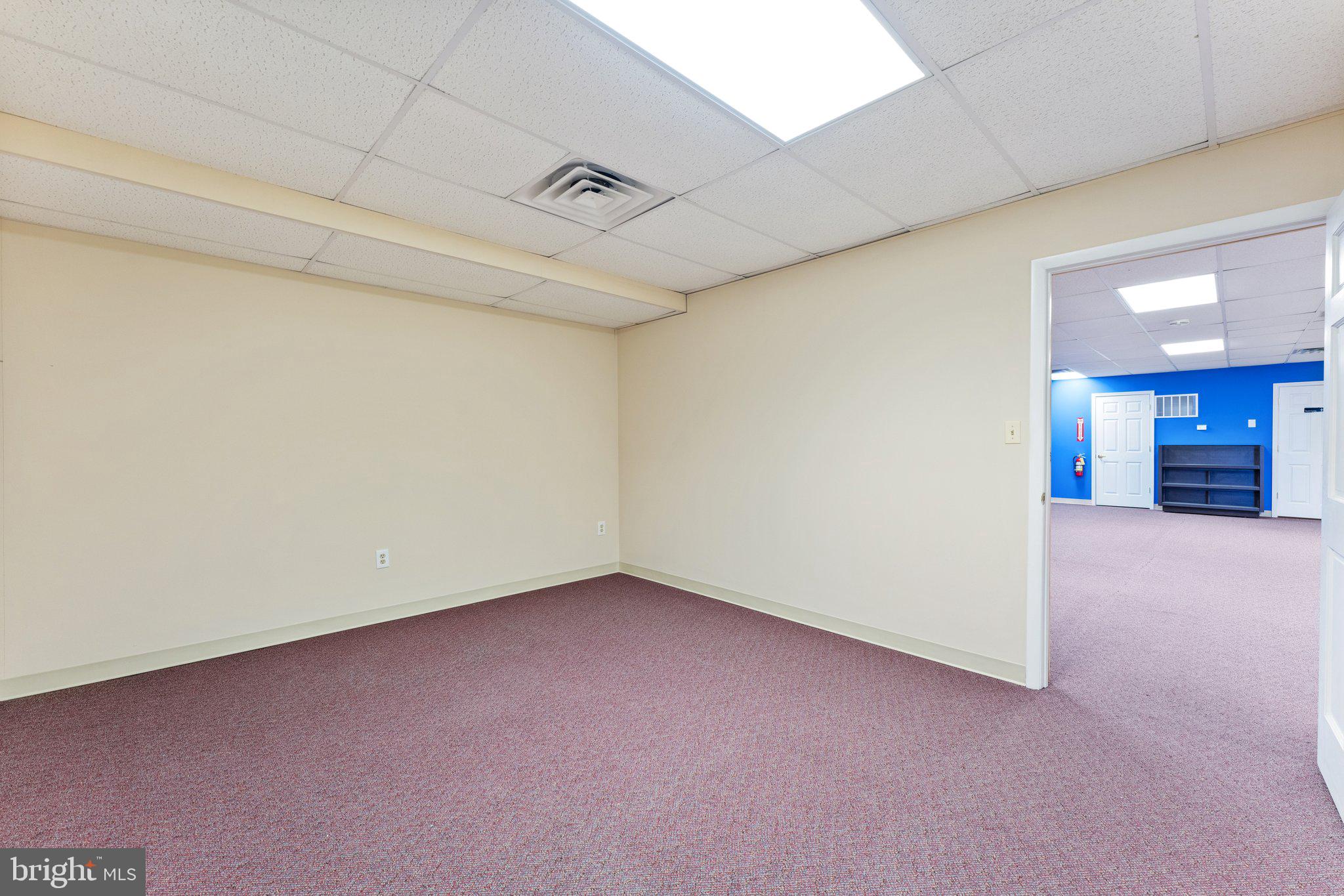 DUNDALK - Commercial Sale