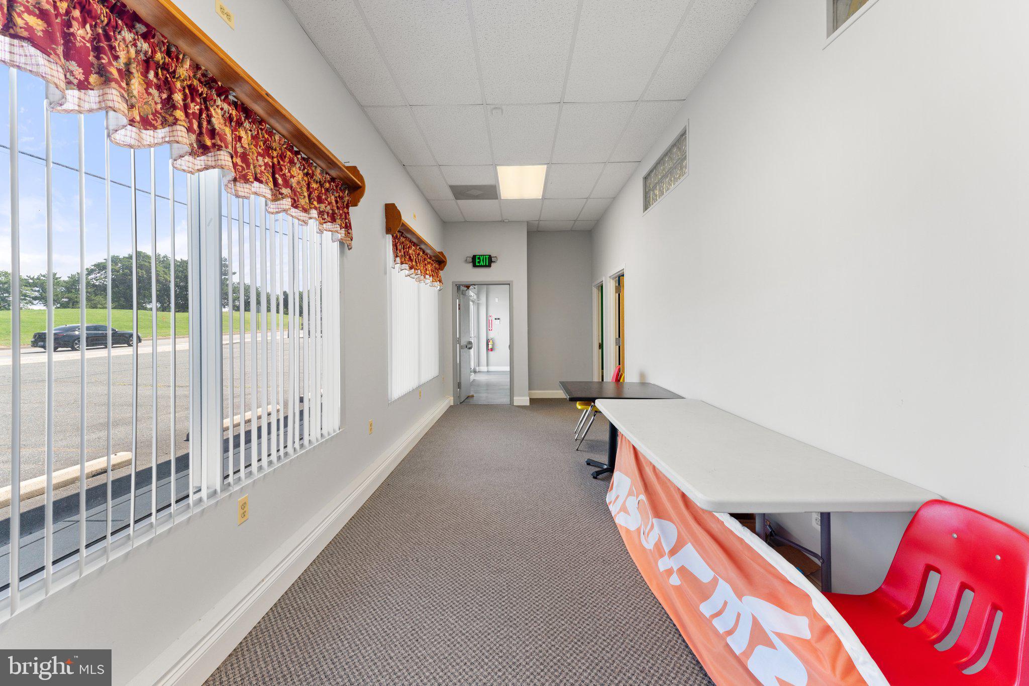 DUNDALK - Commercial Sale