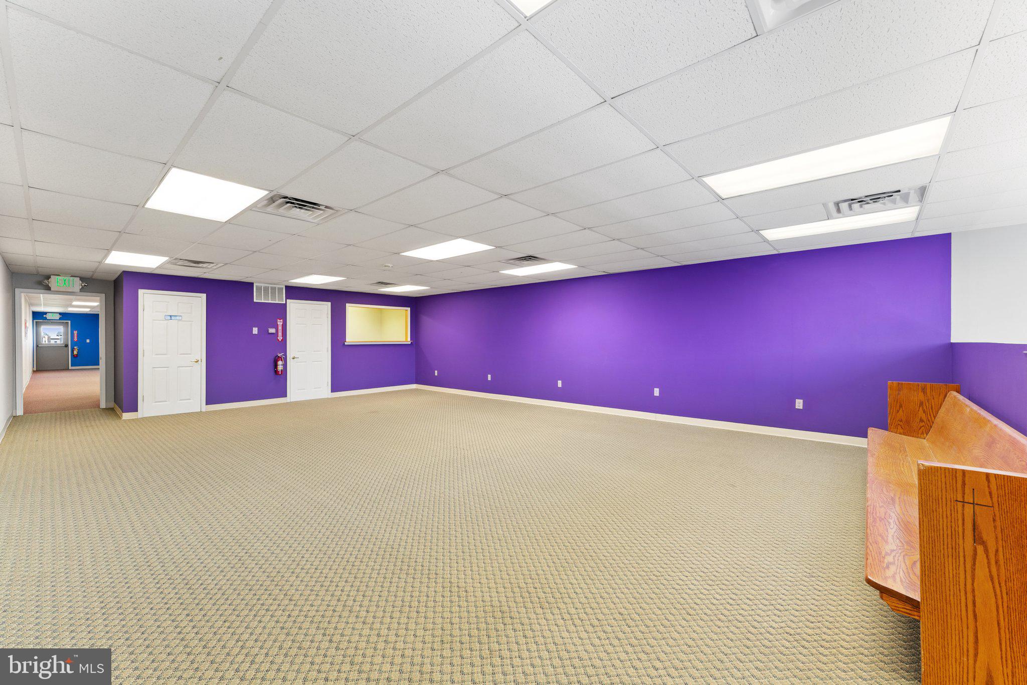 DUNDALK - Commercial Sale