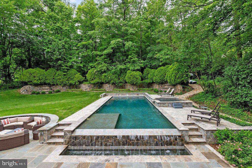 SWINKS MILL WOODS - Residential