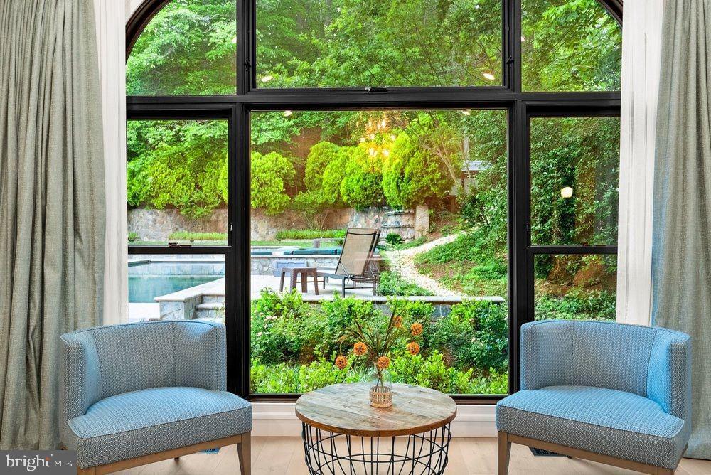 SWINKS MILL WOODS - Residential