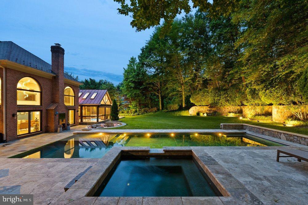 SWINKS MILL WOODS - Residential