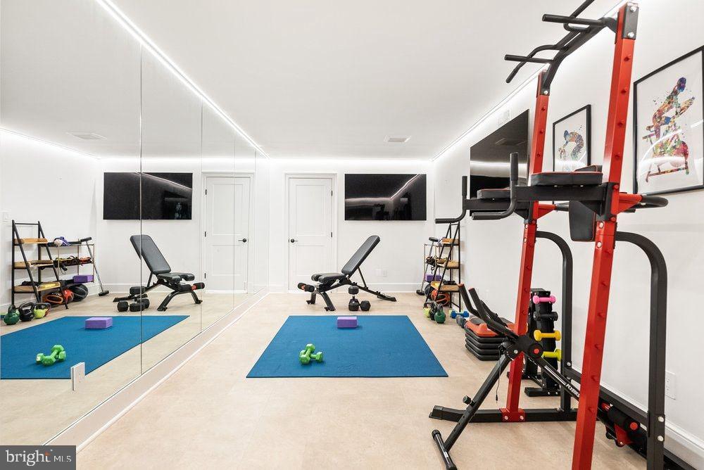 SWINKS MILL WOODS - Residential