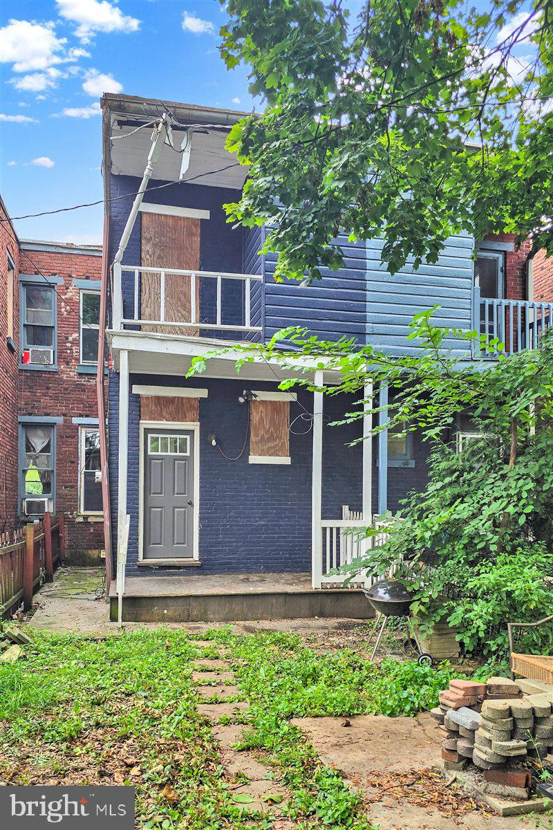 1716 MILLER