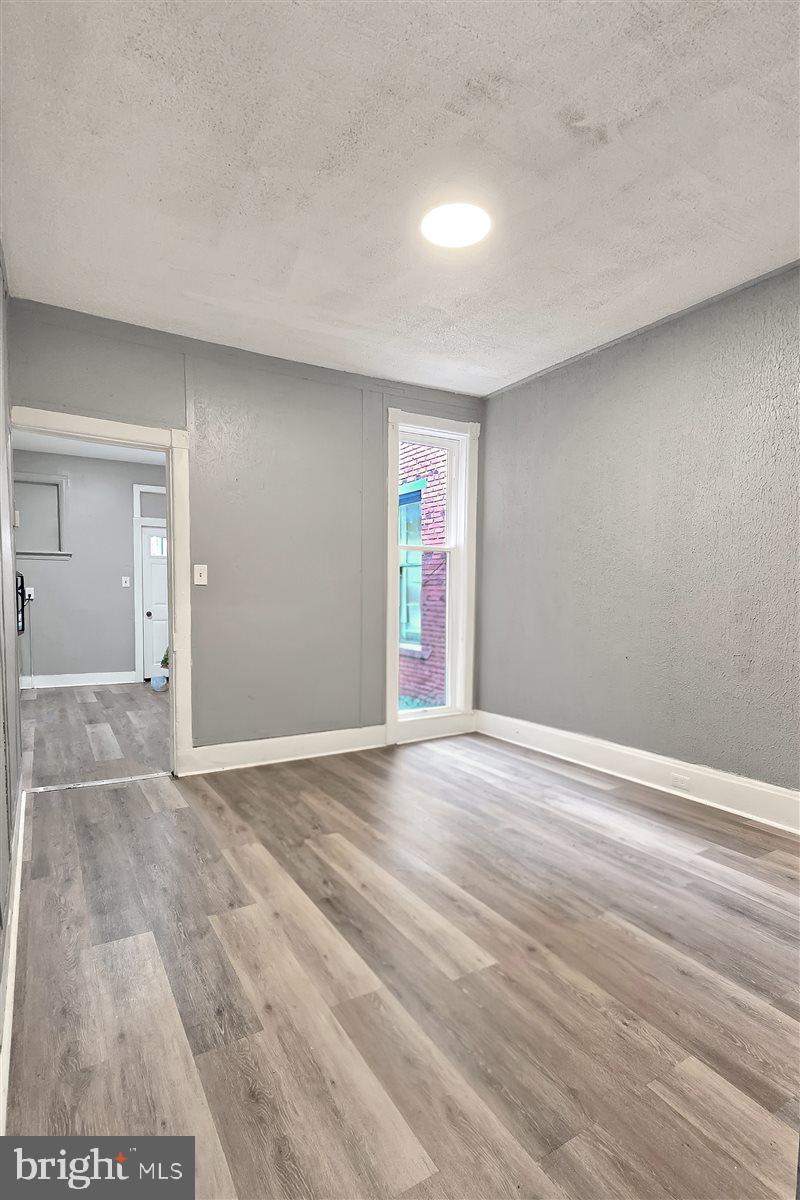 1716 MILLER