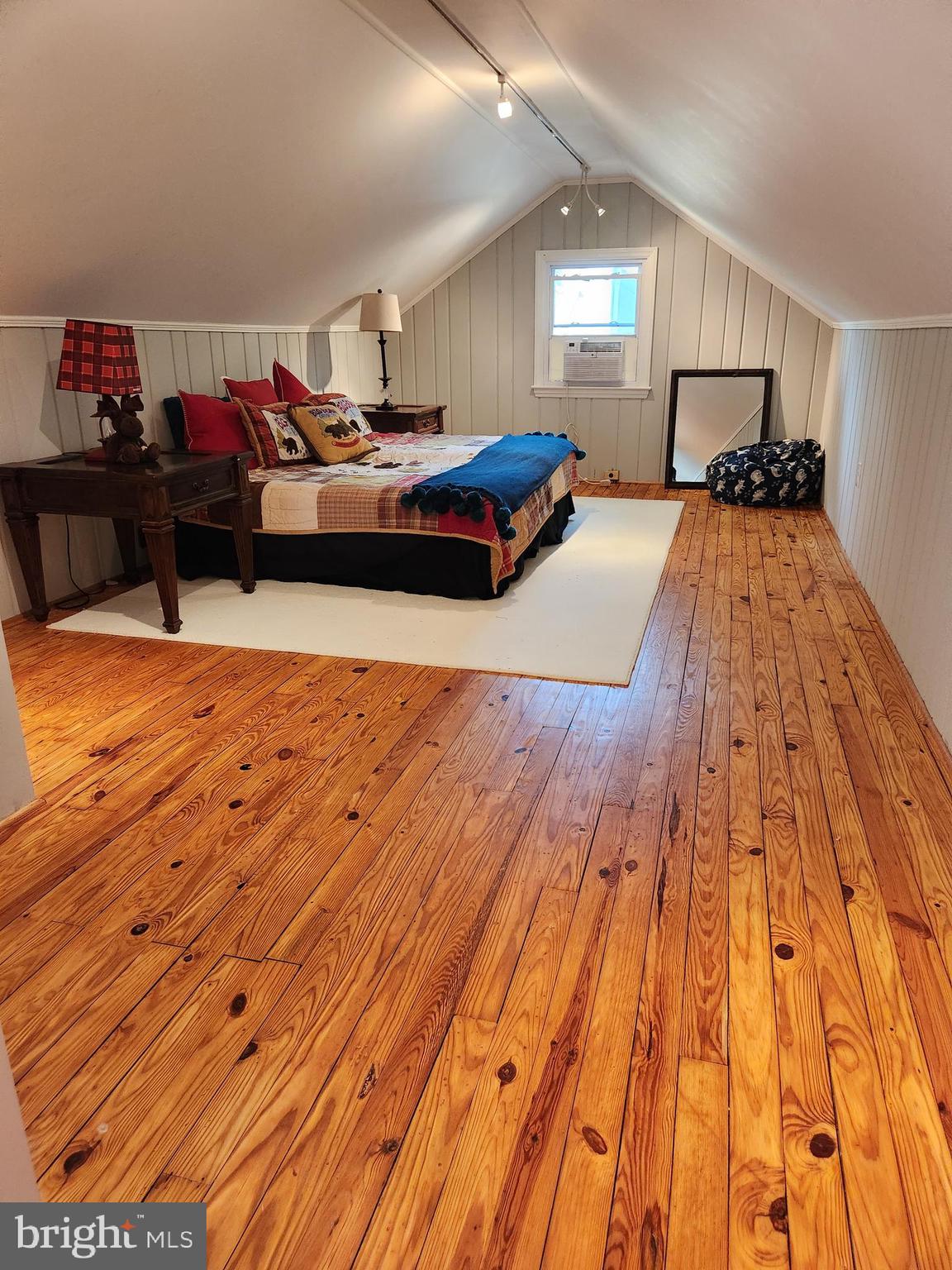 THE HAMLET - Residential