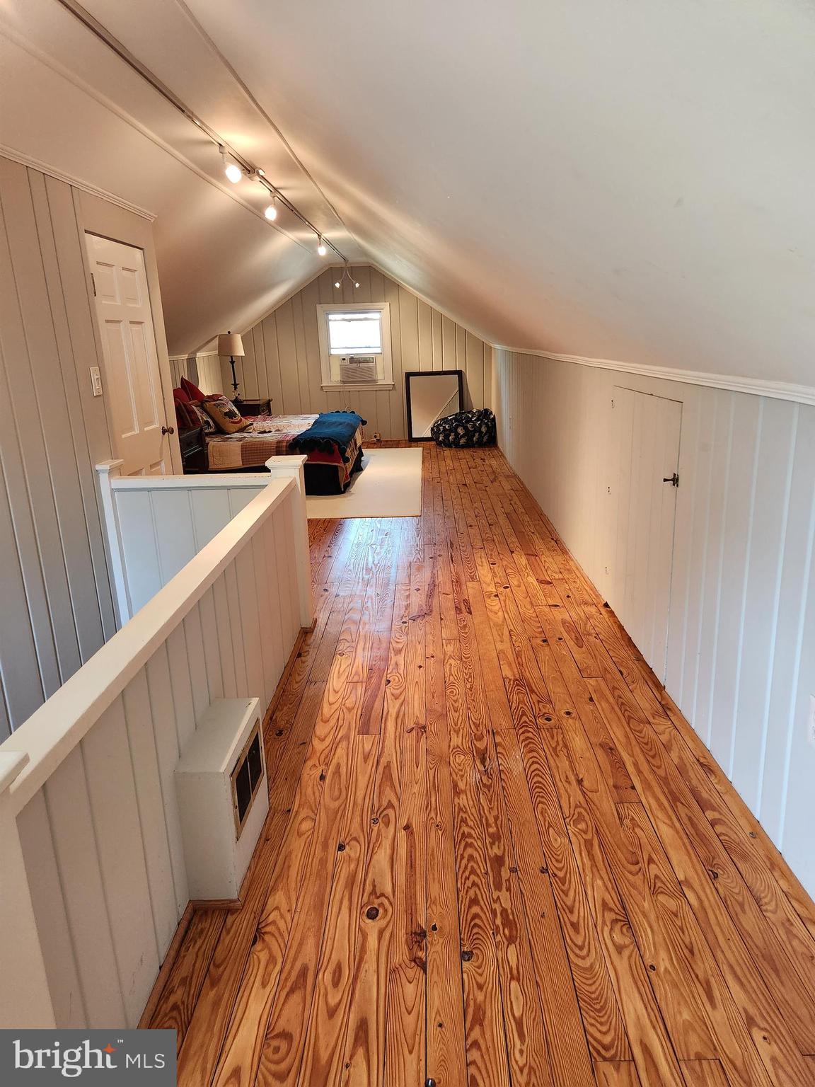 THE HAMLET - Residential